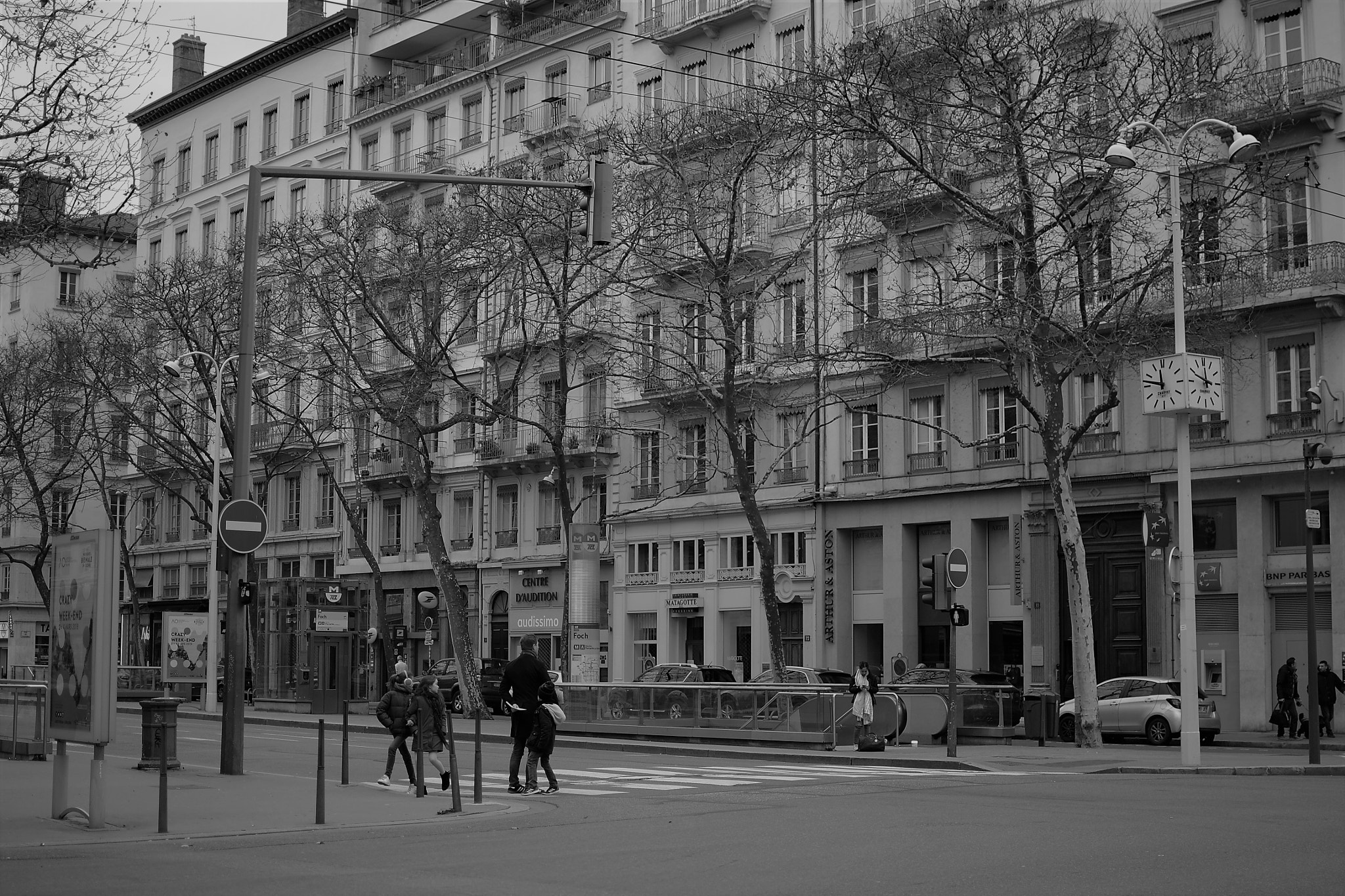 Nikon D3100 + Nikon AF-S DX Nikkor 35mm F1.8G sample photo. Lyon photography