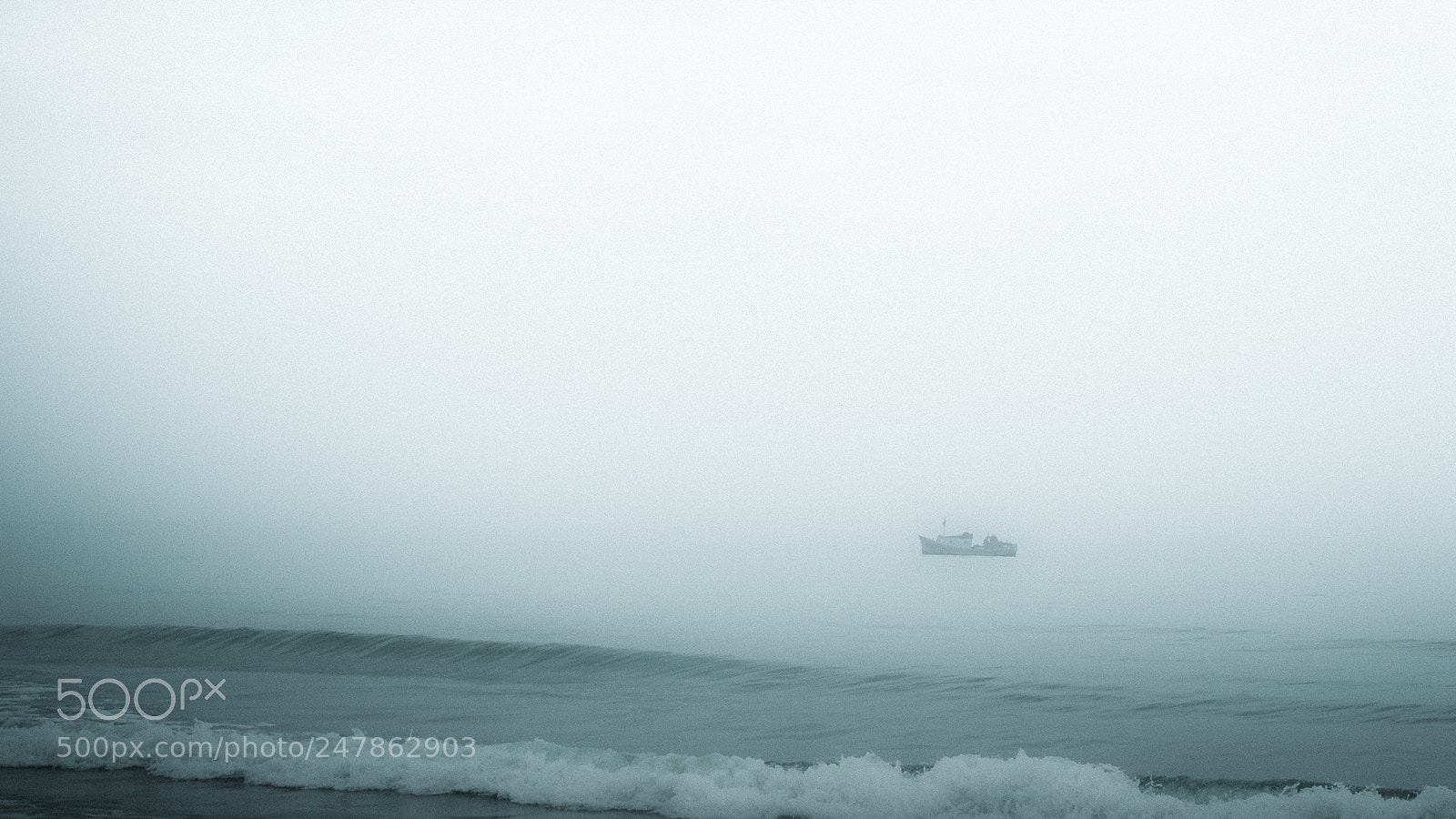 Nikon D3200 sample photo. Mists photography