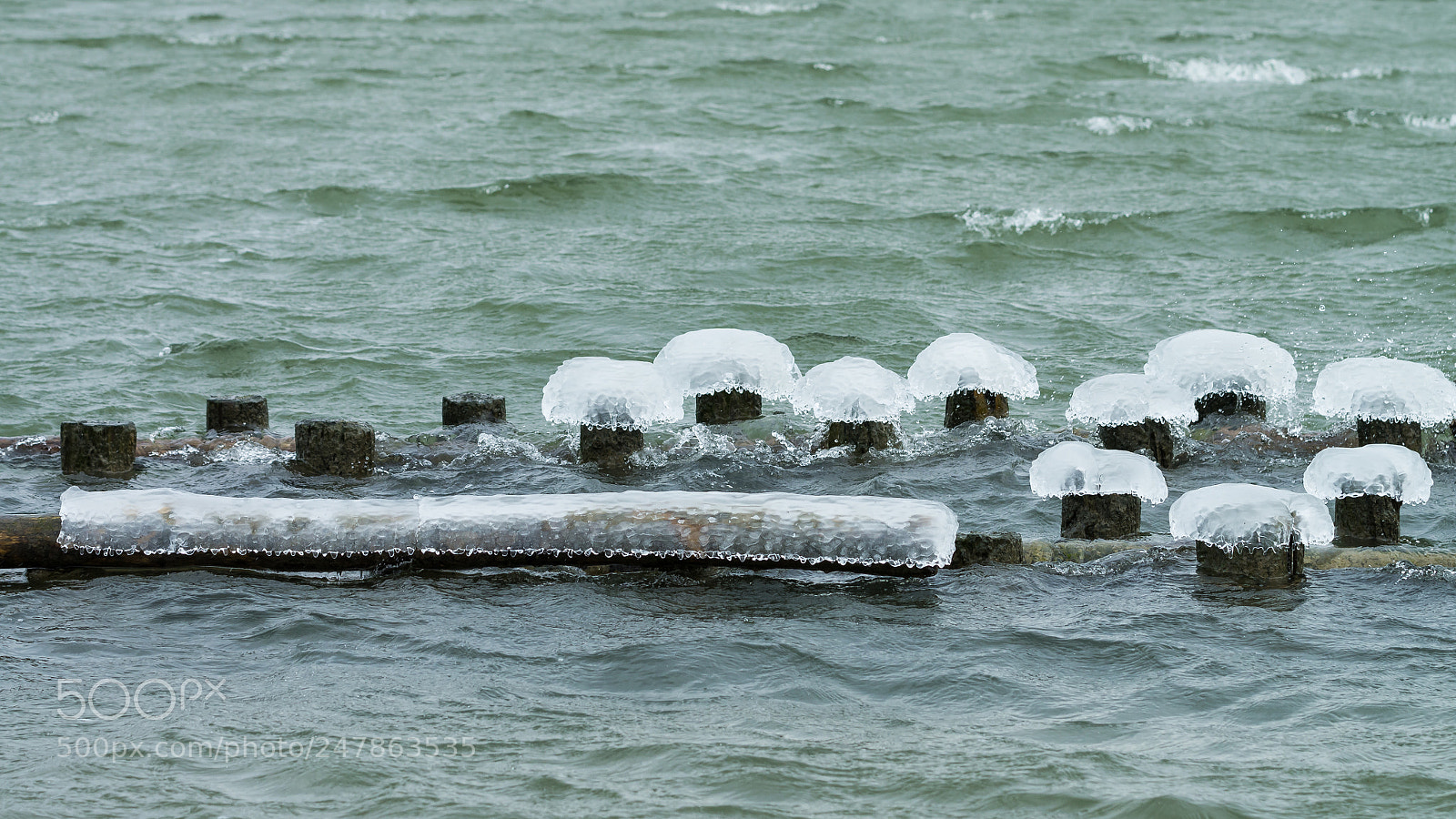Pentax K-5 sample photo. Ice hats photography