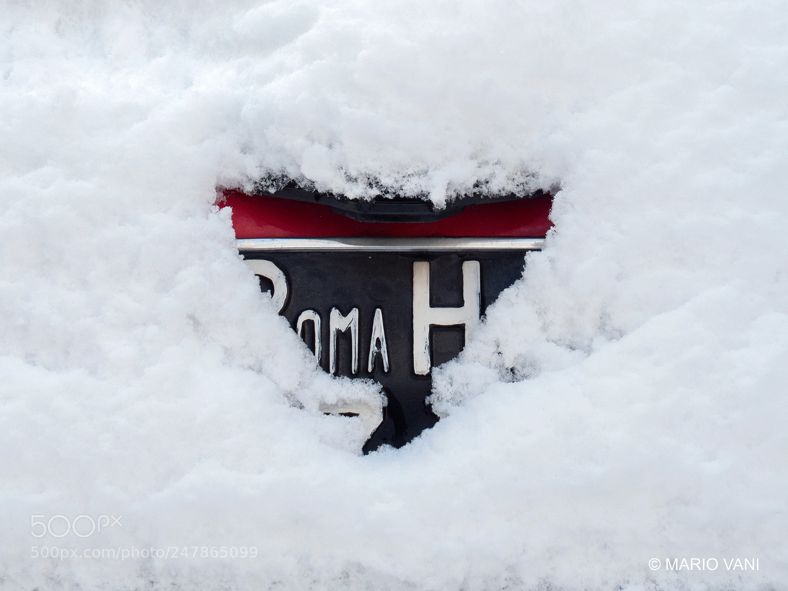 Olympus PEN-F sample photo. Snowy rome photography