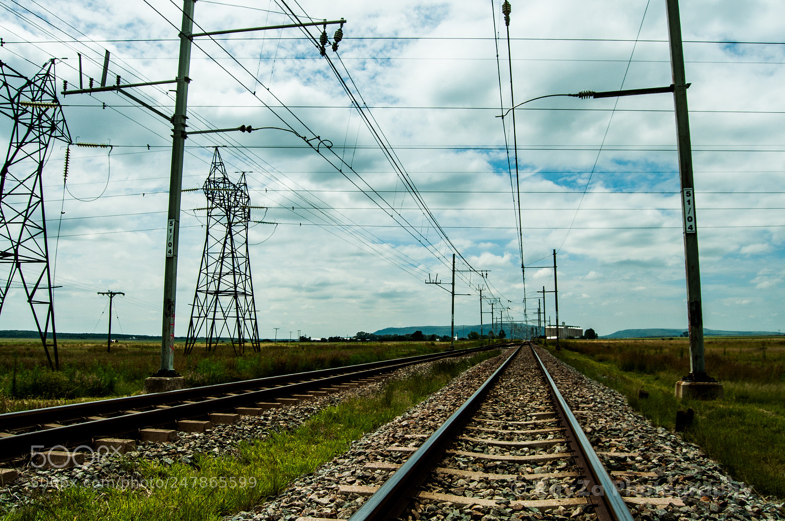Nikon D5000 sample photo. Straight and narrow photography