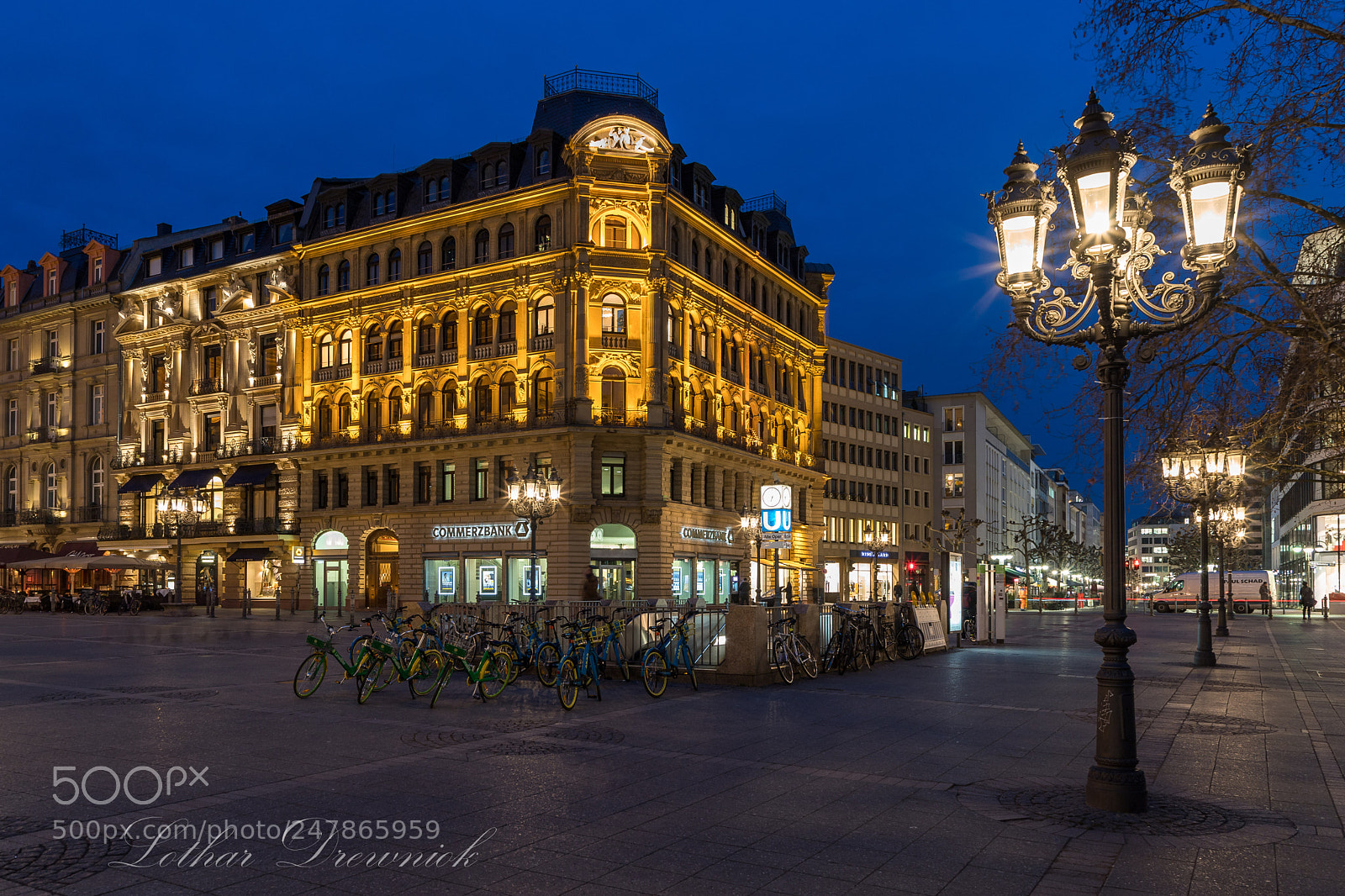 Canon EOS 6D Mark II sample photo. Opernplatz frankfurt photography