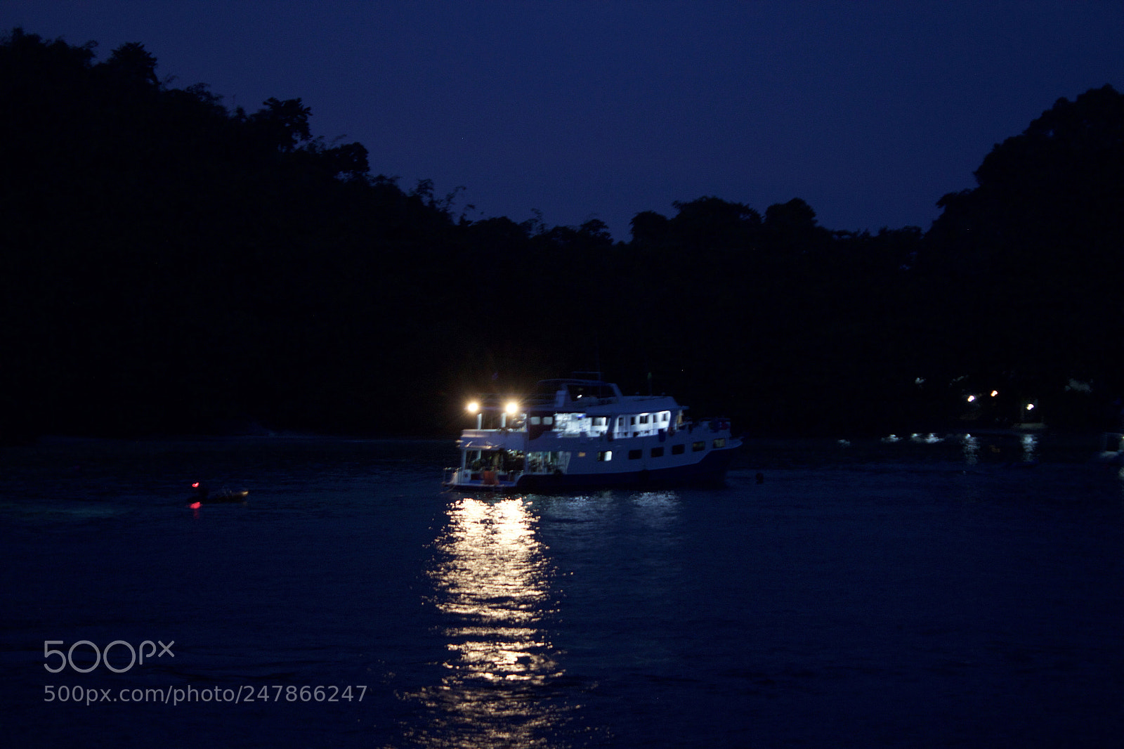 Canon EOS 600D (Rebel EOS T3i / EOS Kiss X5) sample photo. Phuket island, thailand photography