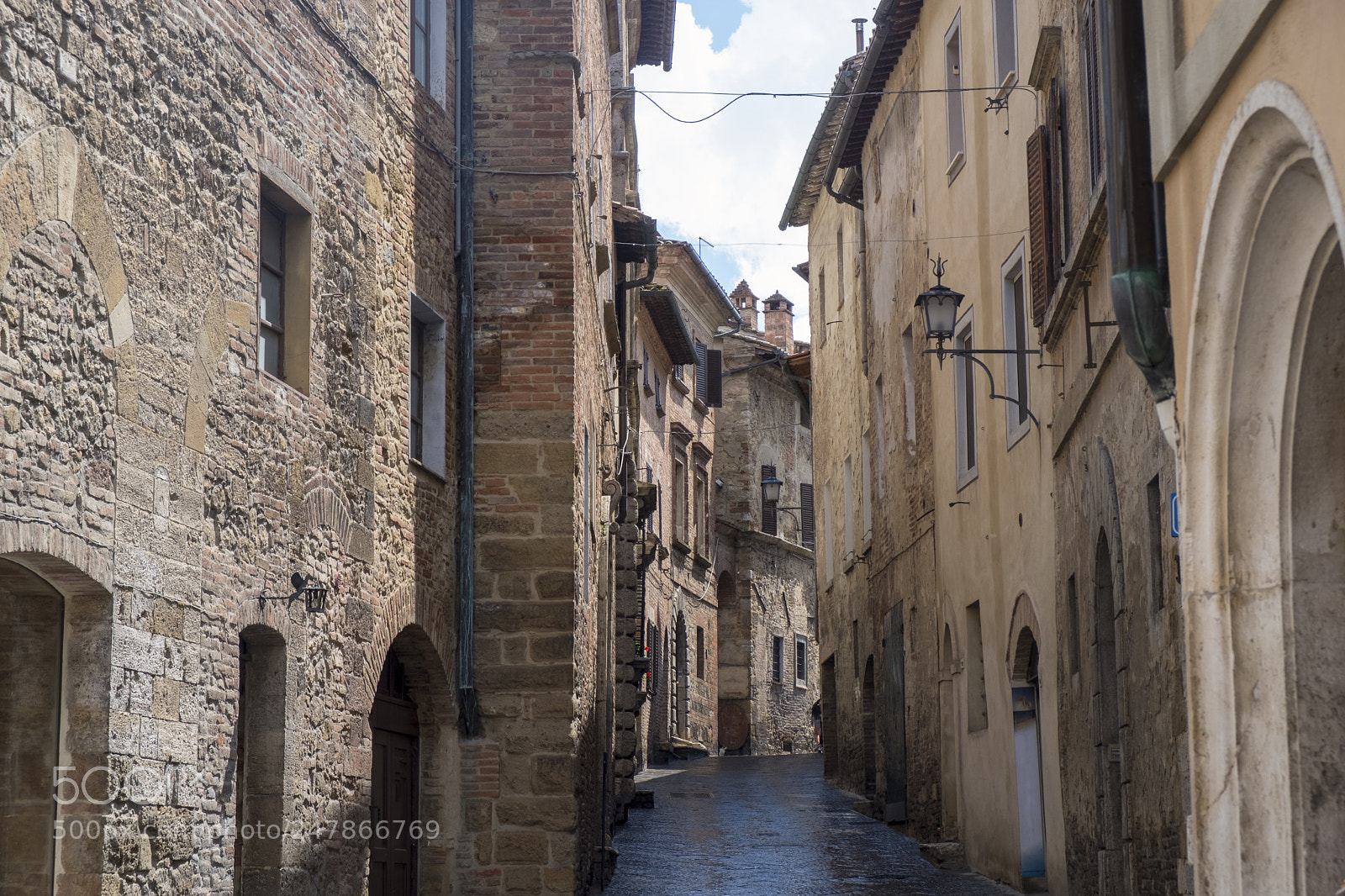 Fujifilm X-T2 sample photo. Montepulciano, siena, italy historic photography