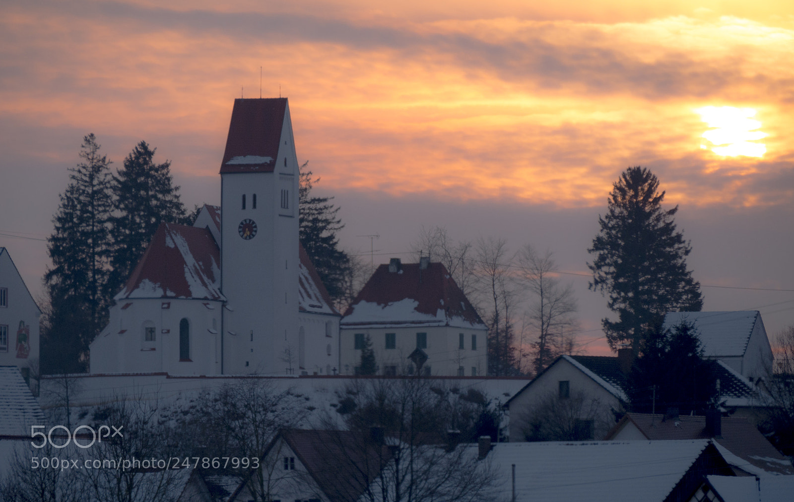 Panasonic DMC-G70 sample photo. Snowy village on sundown photography