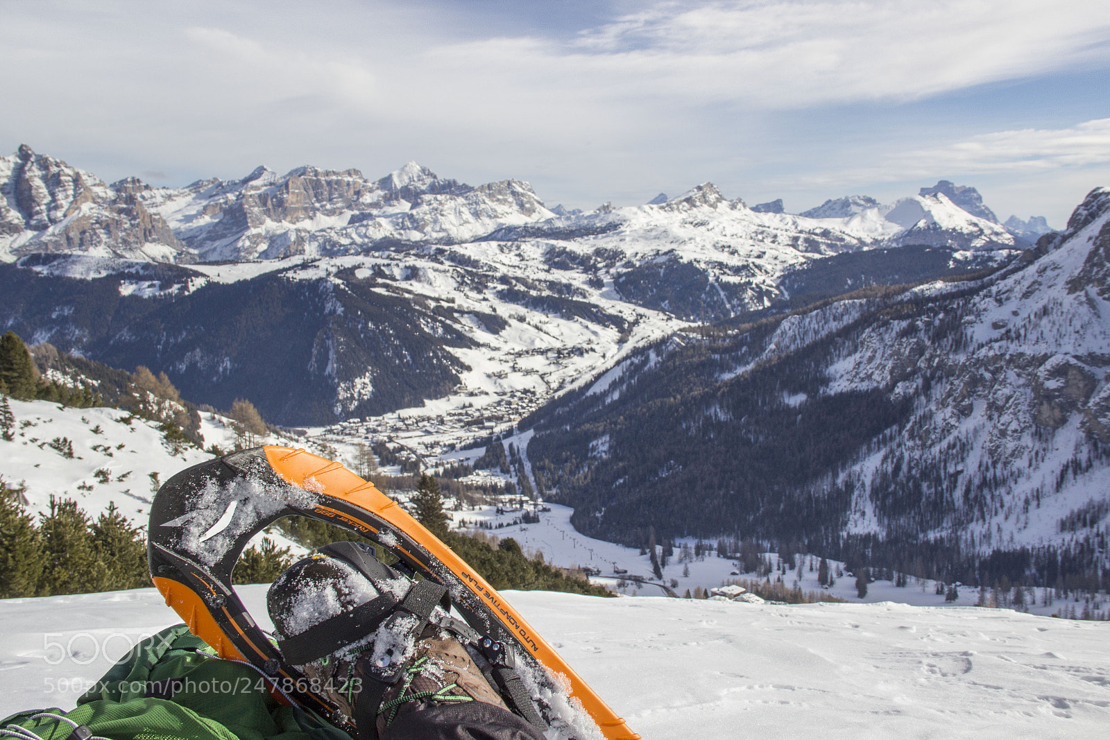 Canon EOS 600D (Rebel EOS T3i / EOS Kiss X5) sample photo. Snowshoes trekking photography