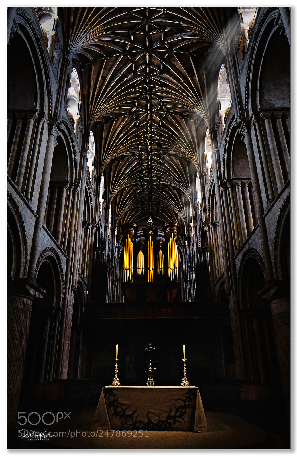 Fujifilm X-T2 sample photo. Norwich cathedral .... photography