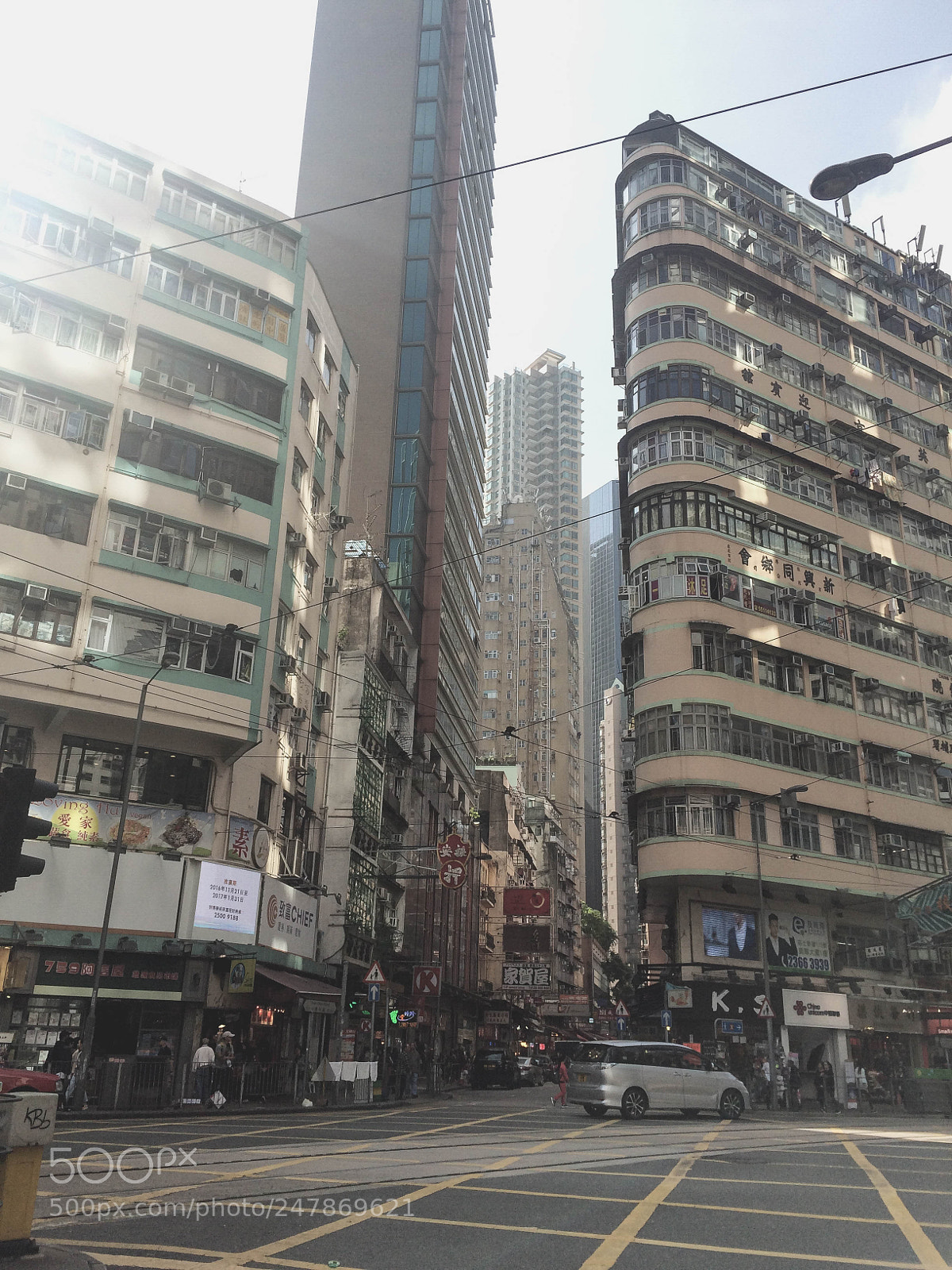 Apple iPhone 5s sample photo. Wan chai intersection photography