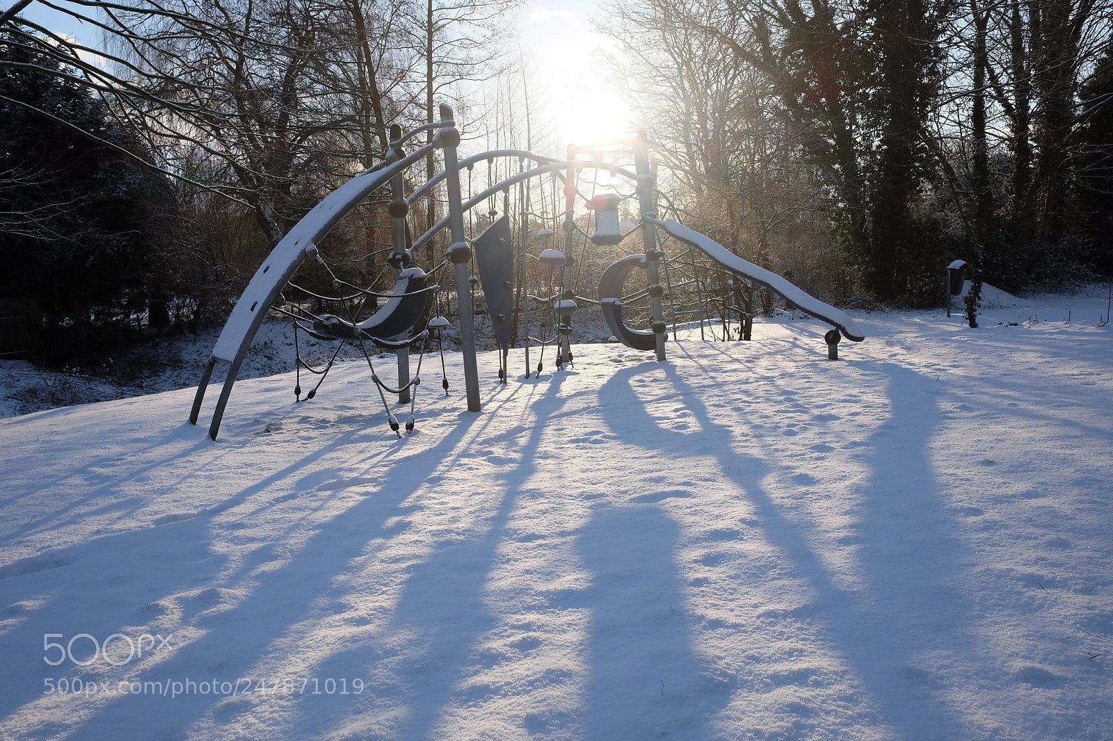Fujifilm X70 sample photo. Play shadows photography