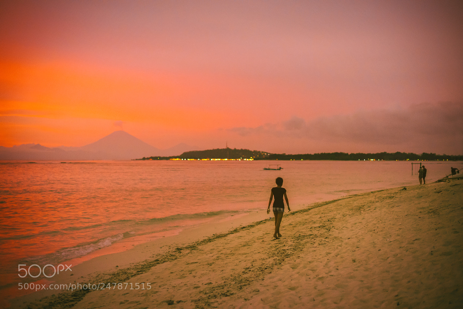 Pentax K-1 sample photo. Mount agung from gili photography