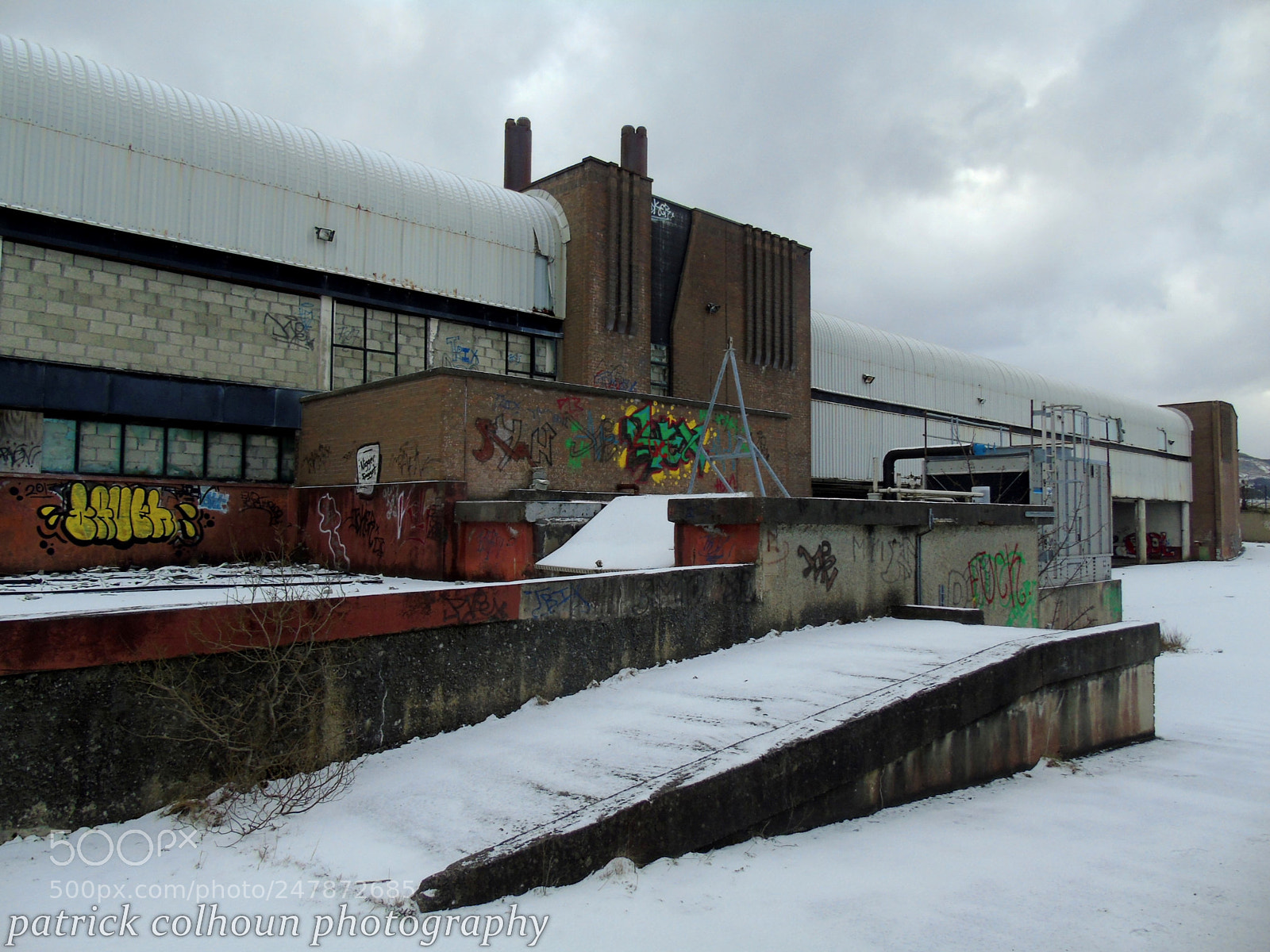Sony Cyber-shot DSC-H400 sample photo. Derelict factory photography