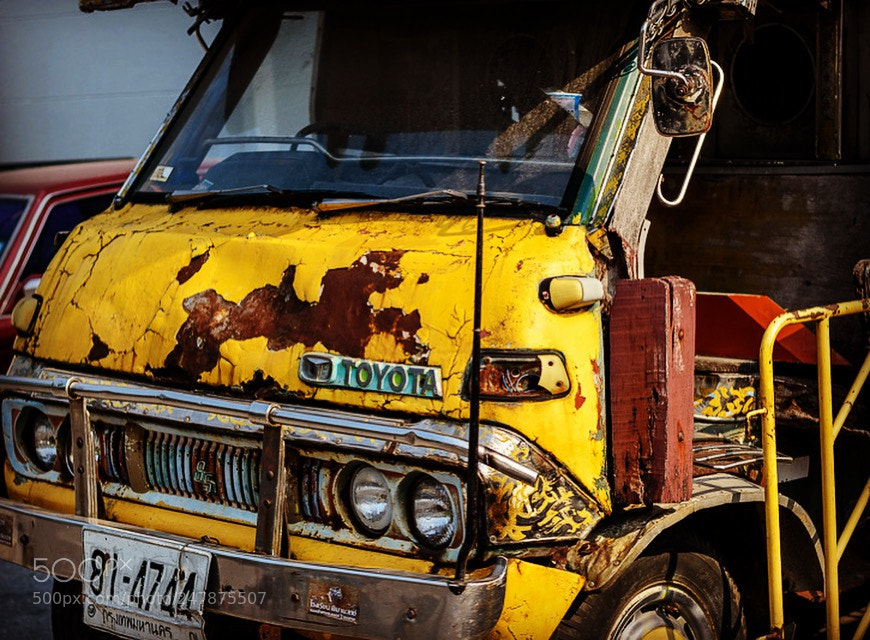 Nikon D500 sample photo. Lost toyota in the photography