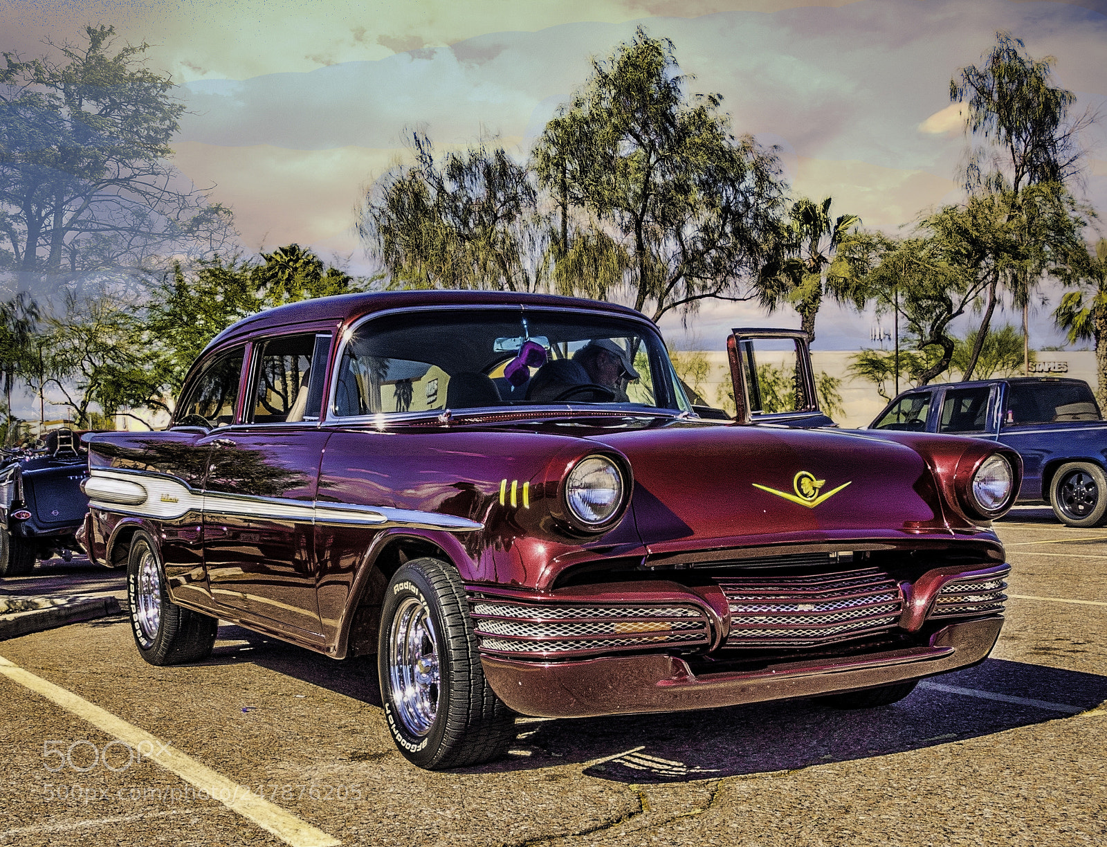 Panasonic Lumix DMC-FZ1000 sample photo. 1957 pontiac photography