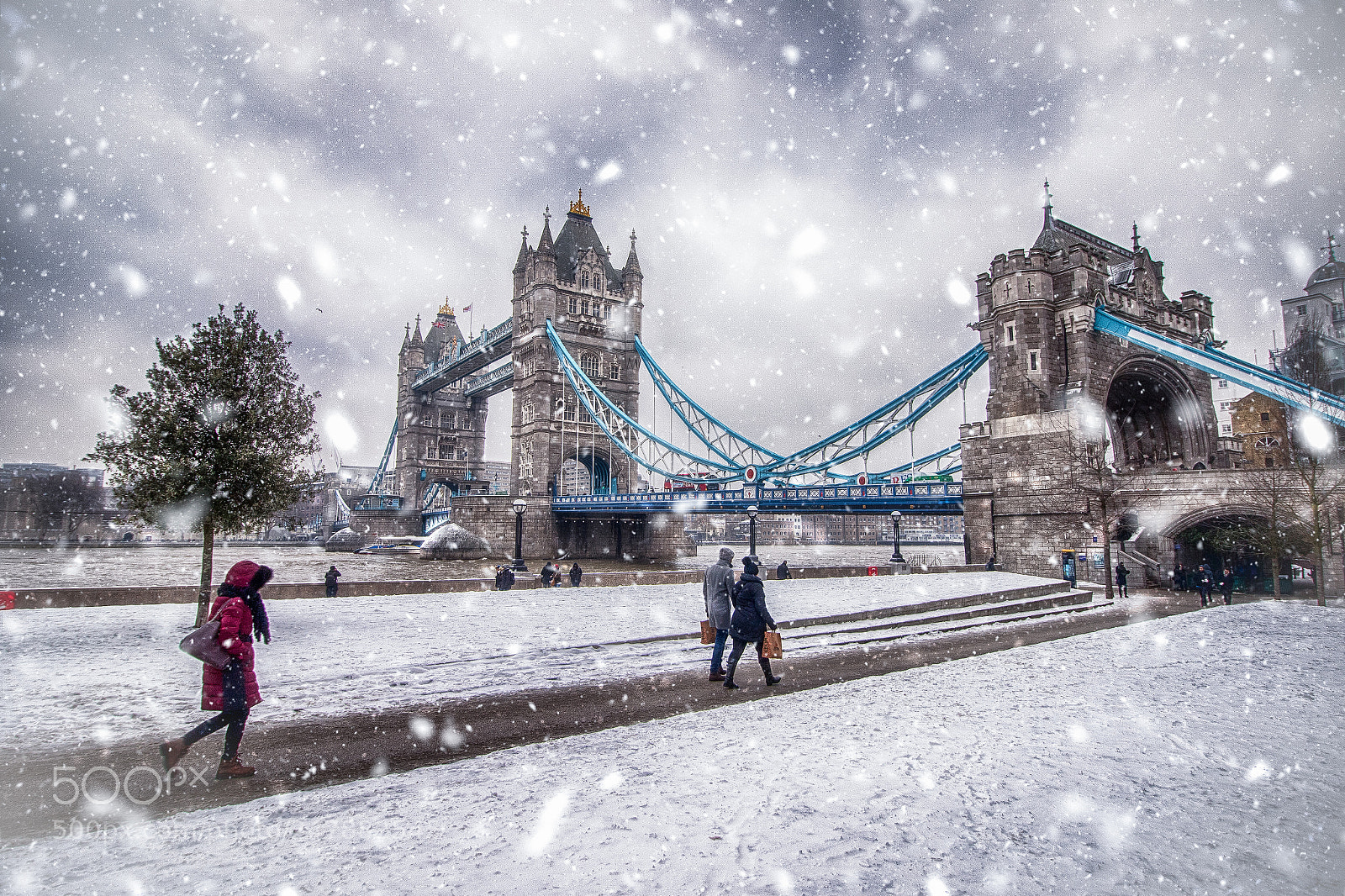 Canon EOS 7D Mark II sample photo. Snow in london ☃️?? photography