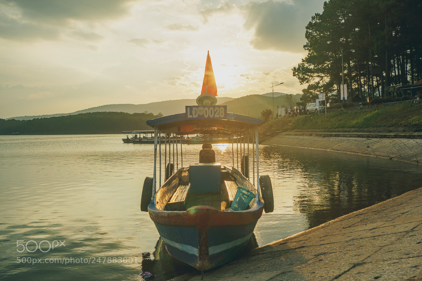 Sony a6300 sample photo. Boat photography