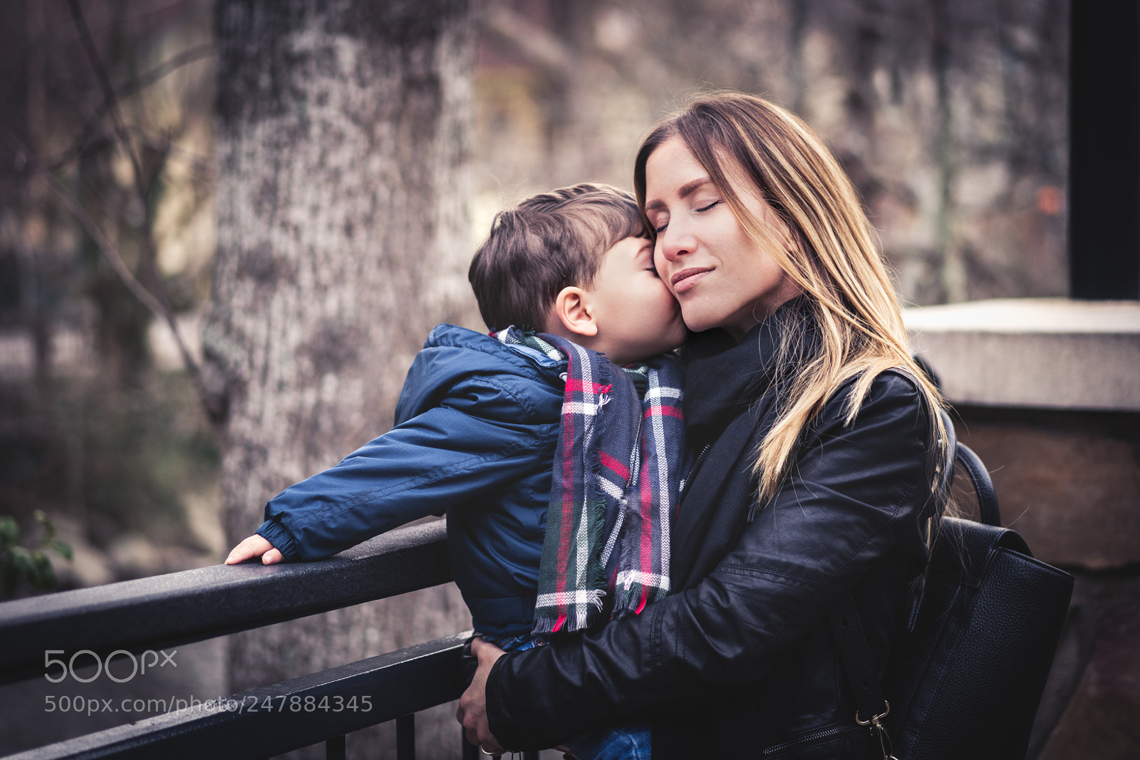 Sony a7R II sample photo. Joy of motherhood photography