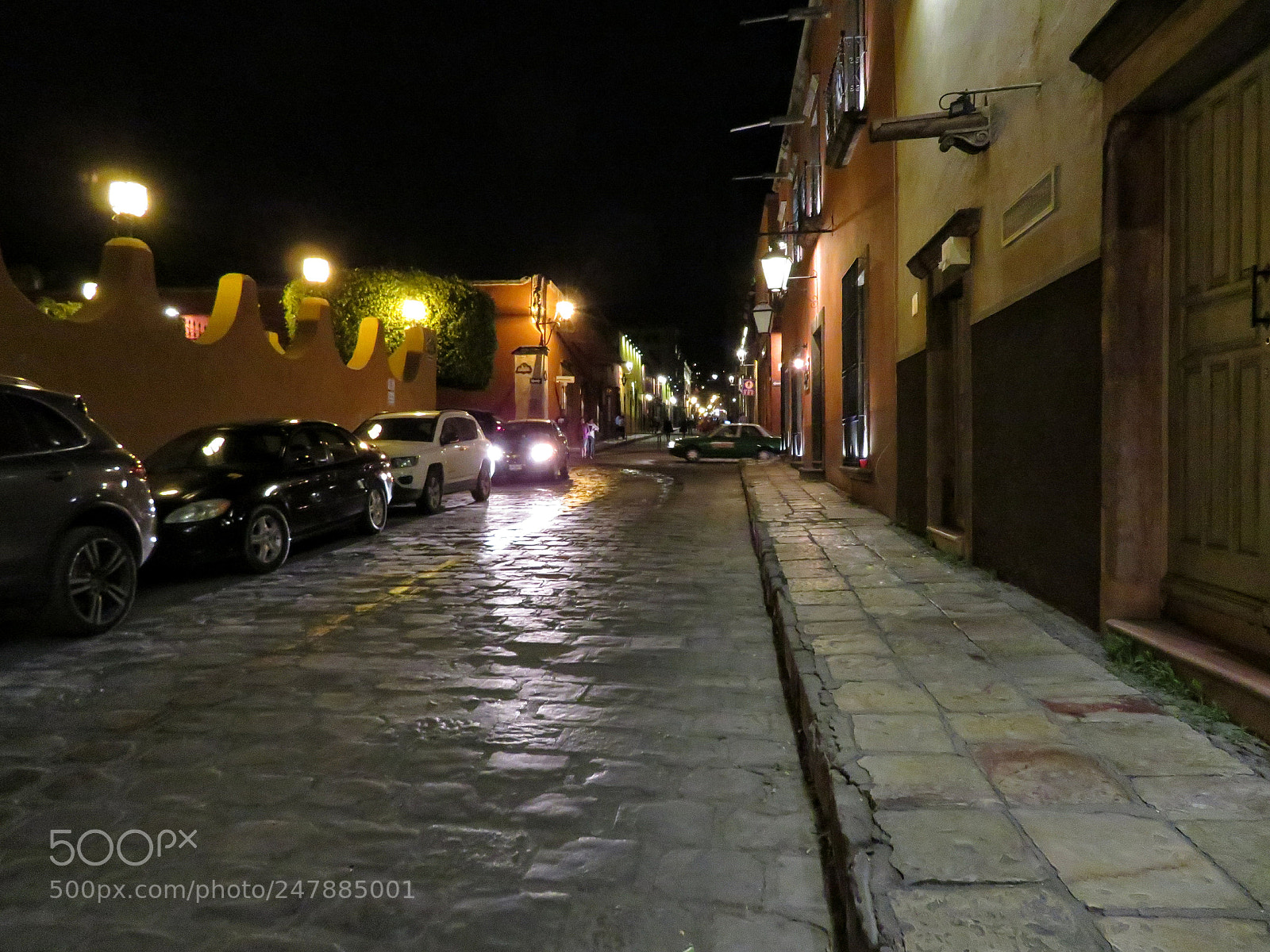 Canon PowerShot SX720 HS sample photo. De noche photography