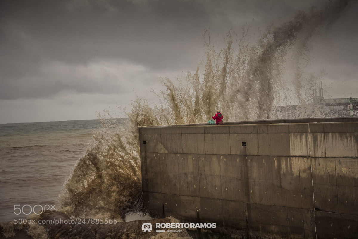 Canon EOS 60D sample photo. Wave surprise photography