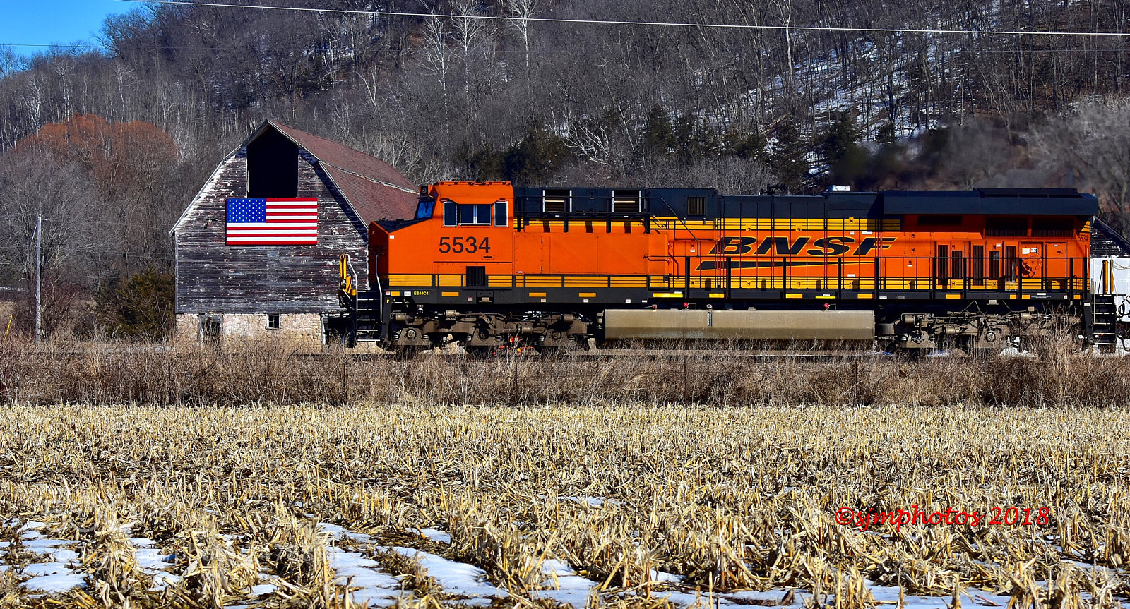Nikon D7200 sample photo. Train and barn photography