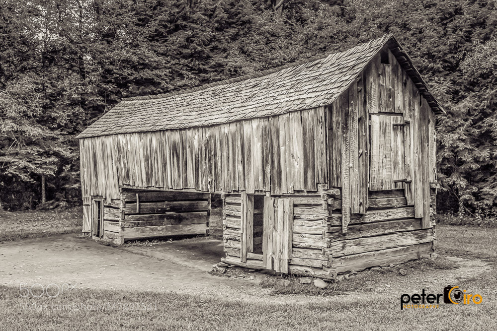 Canon EOS 600D (Rebel EOS T3i / EOS Kiss X5) sample photo. Cable mill barn at photography