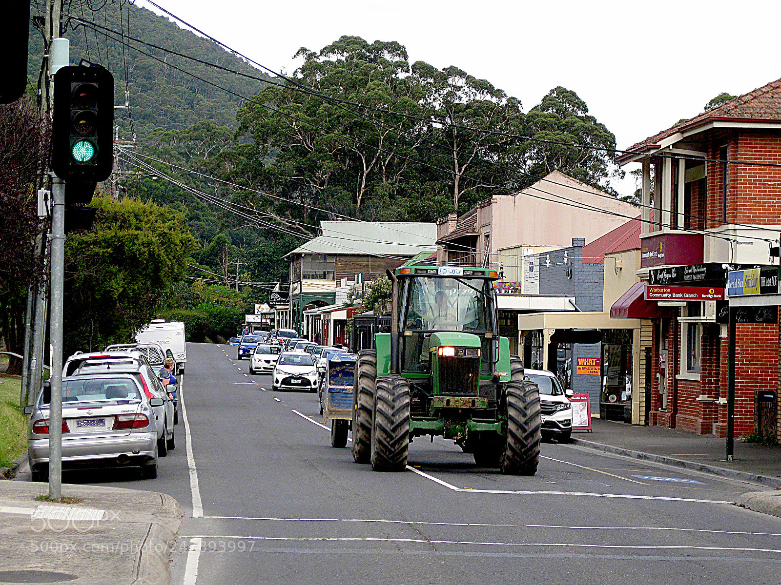 Canon DIGITAL IXUS 960 IS sample photo. Street life warburton photography