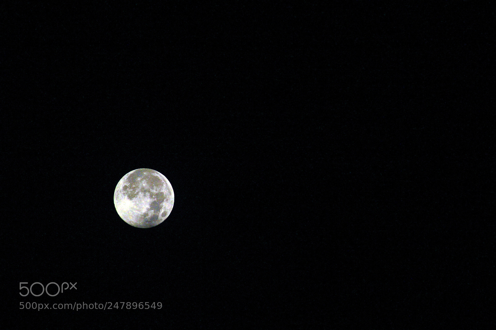 Canon EF 75-300mm f/4-5.6 sample photo. Moon photography