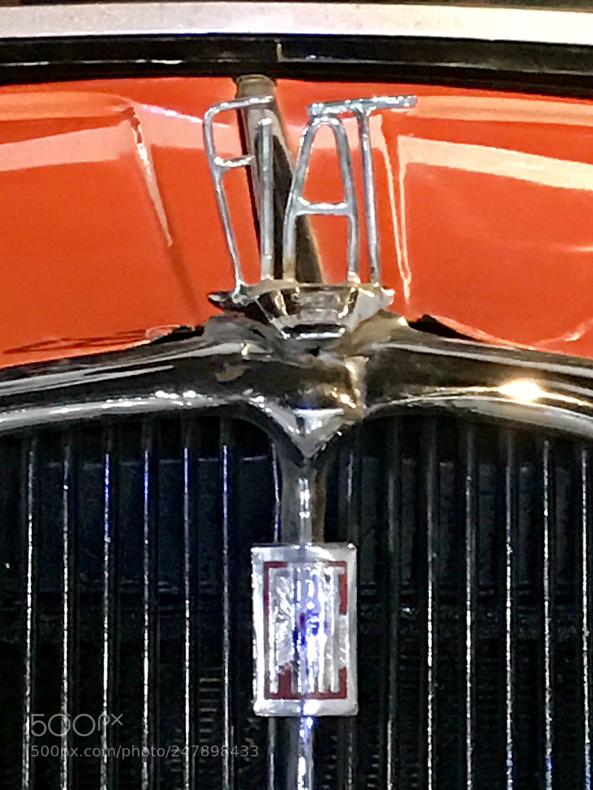 Apple iPhone 7 Plus sample photo. Antique cars - see photography