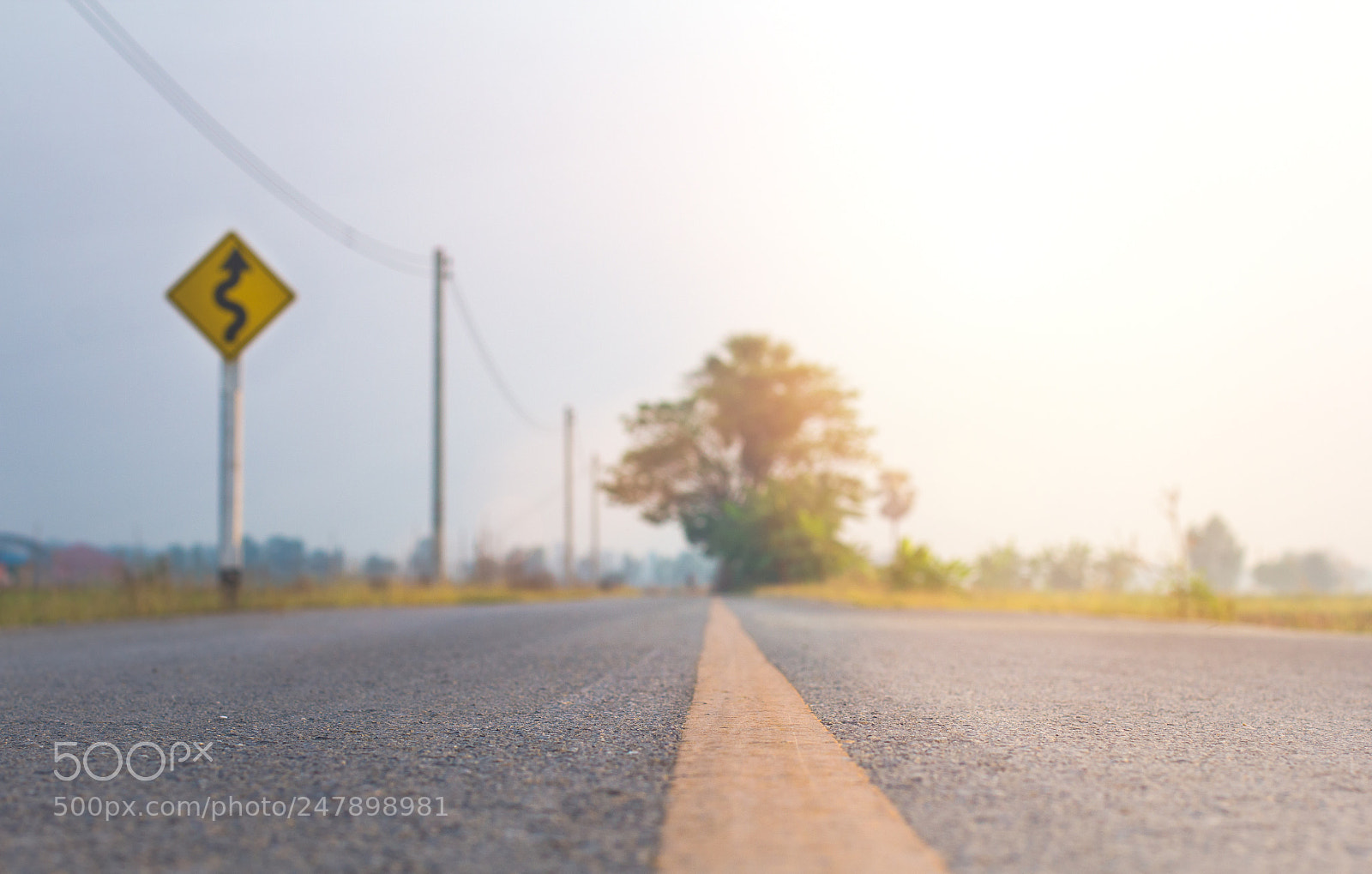 Canon EOS 60D sample photo. Empty road and traffic photography