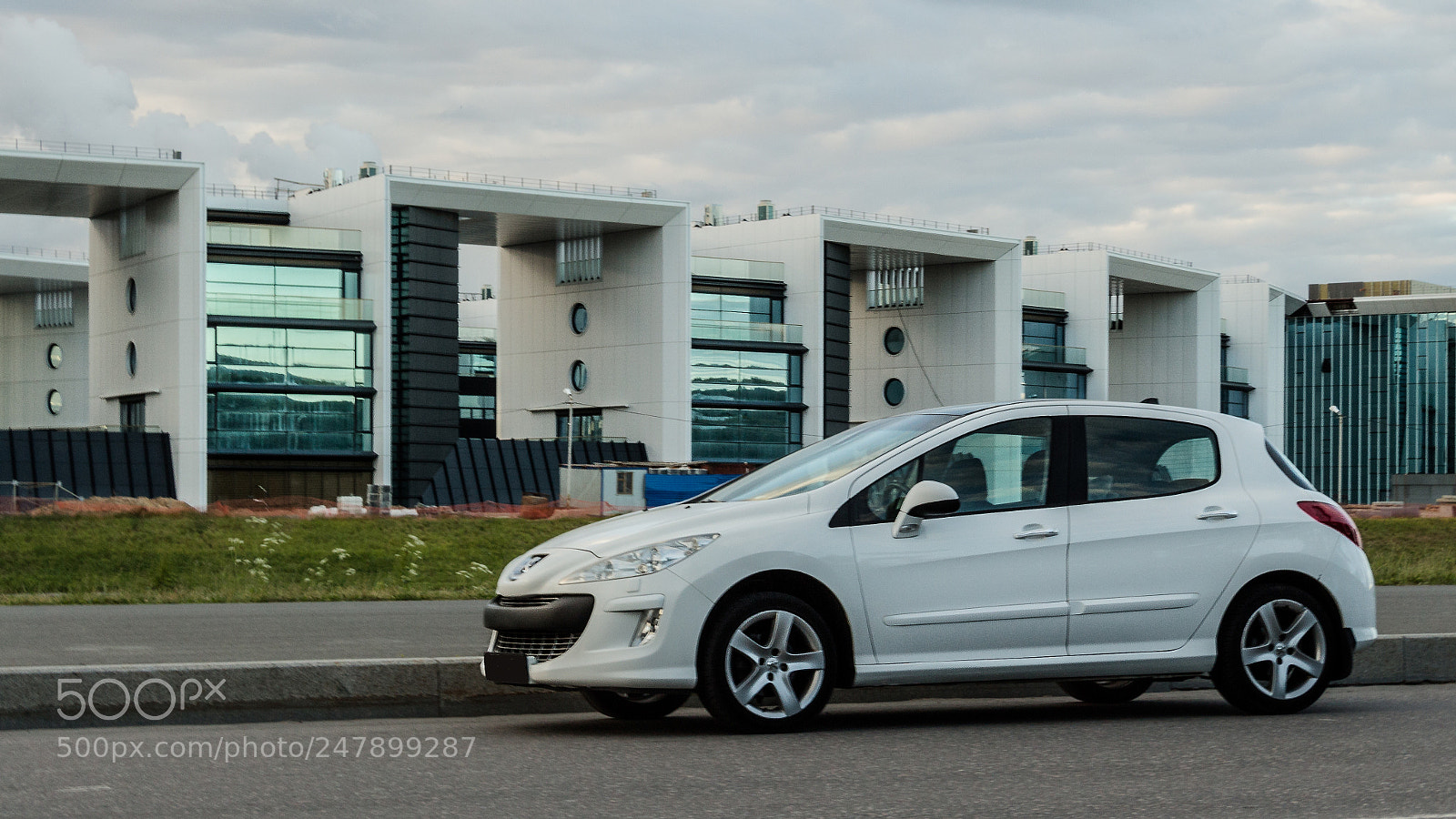 Canon EOS 650D (EOS Rebel T4i / EOS Kiss X6i) sample photo. Peugeot 308 photography