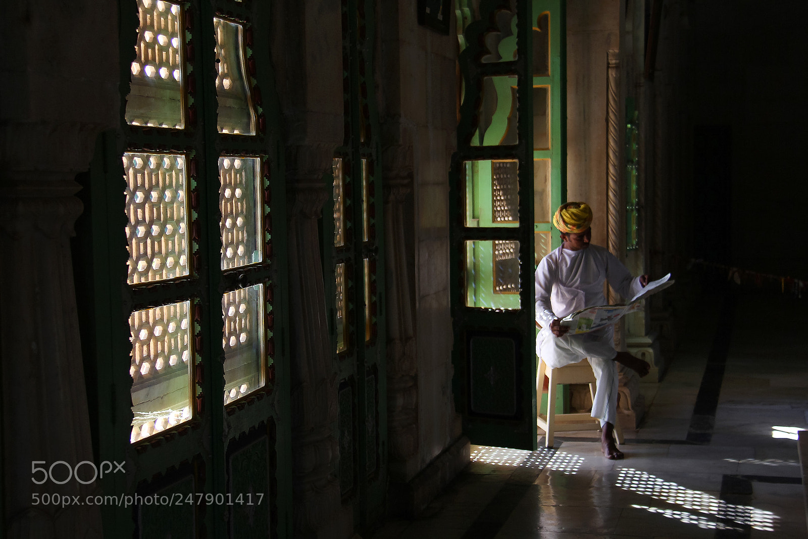 Canon EOS 60D sample photo. Guard photography
