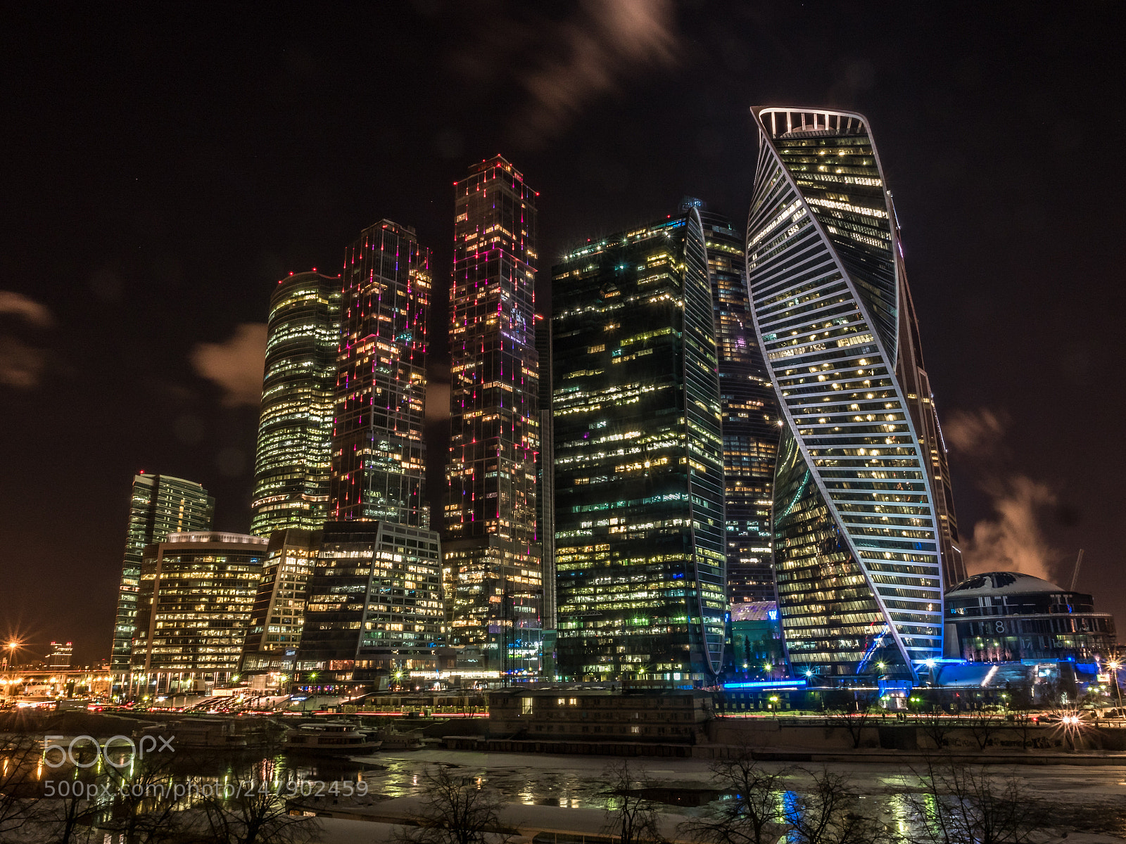 Olympus OM-D E-M5 II sample photo. Skyline photography