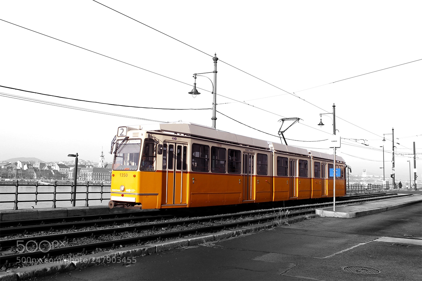 Canon EOS 650D (EOS Rebel T4i / EOS Kiss X6i) sample photo. Trolley in budapest photography