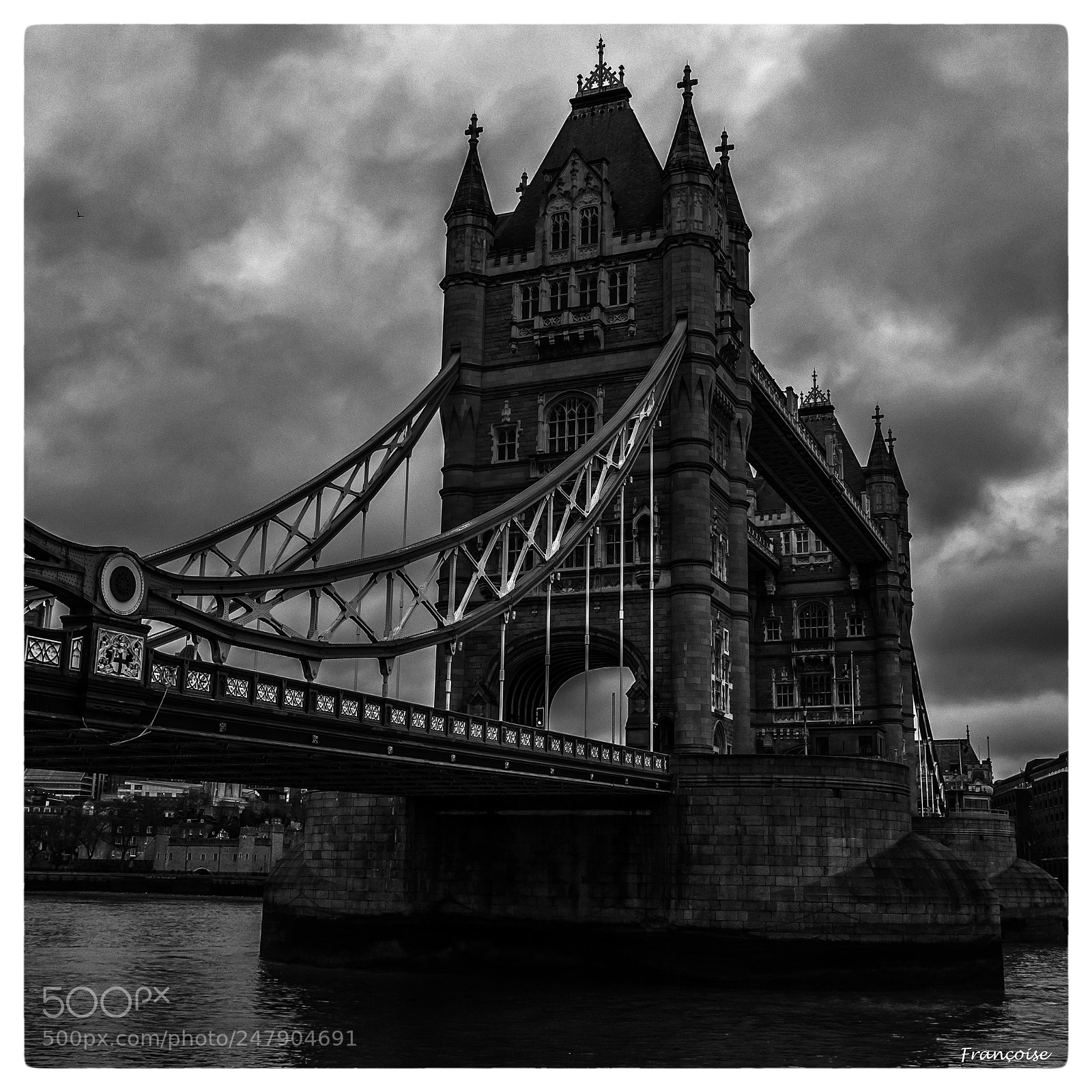Panasonic Lumix DMC-LX100 sample photo. Tower bridge photography