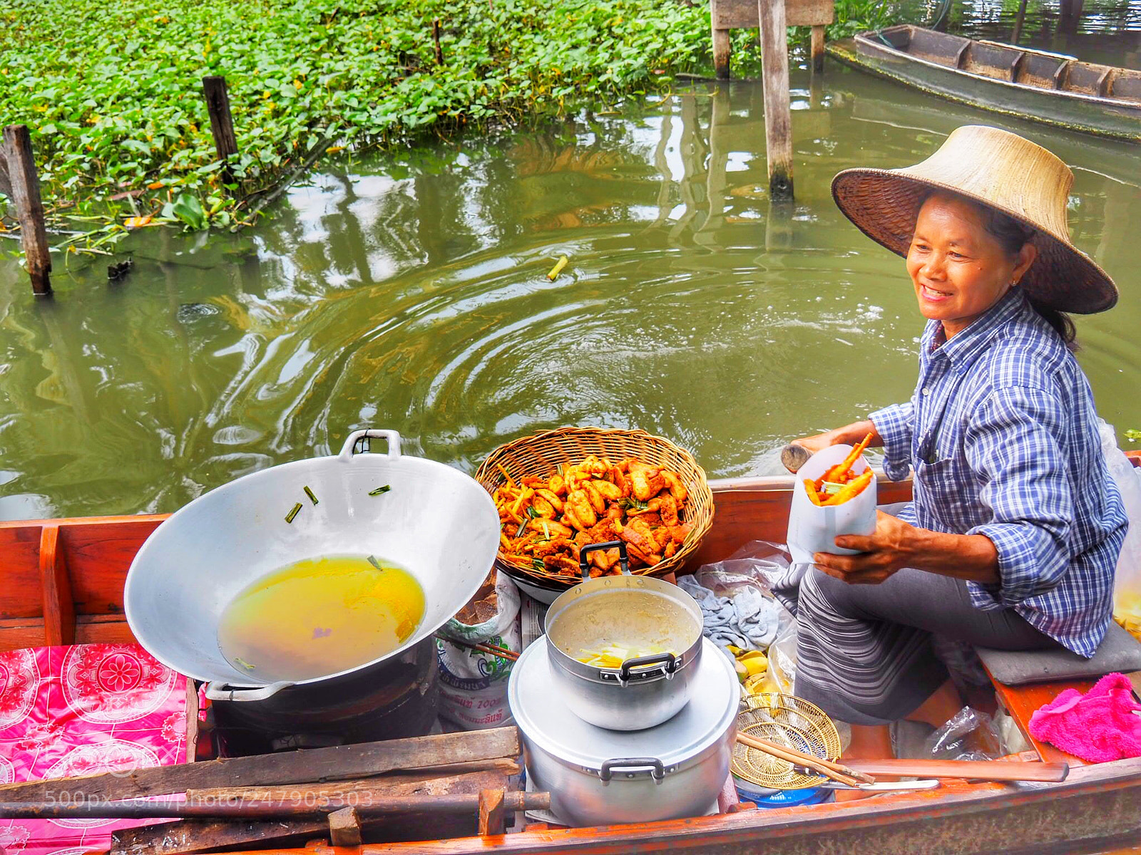 Olympus OM-D E-M10 II sample photo. Street food on the photography