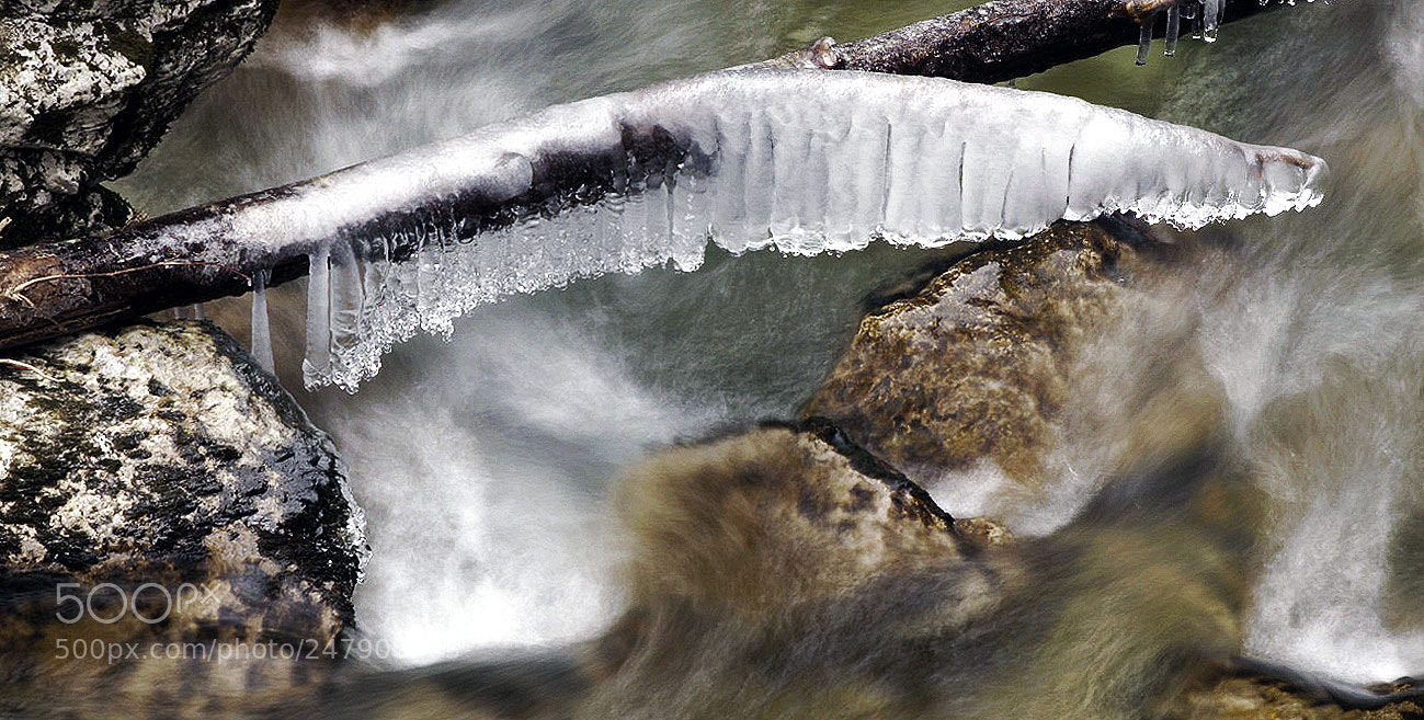 Sony ILCA-77M2 sample photo. Ice above the torrent photography