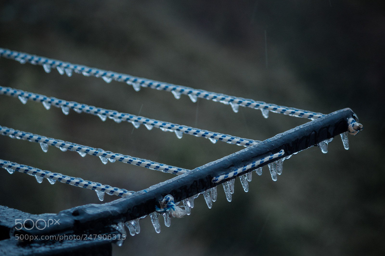 Canon EOS 100D (EOS Rebel SL1 / EOS Kiss X7) sample photo. Blue ice photography