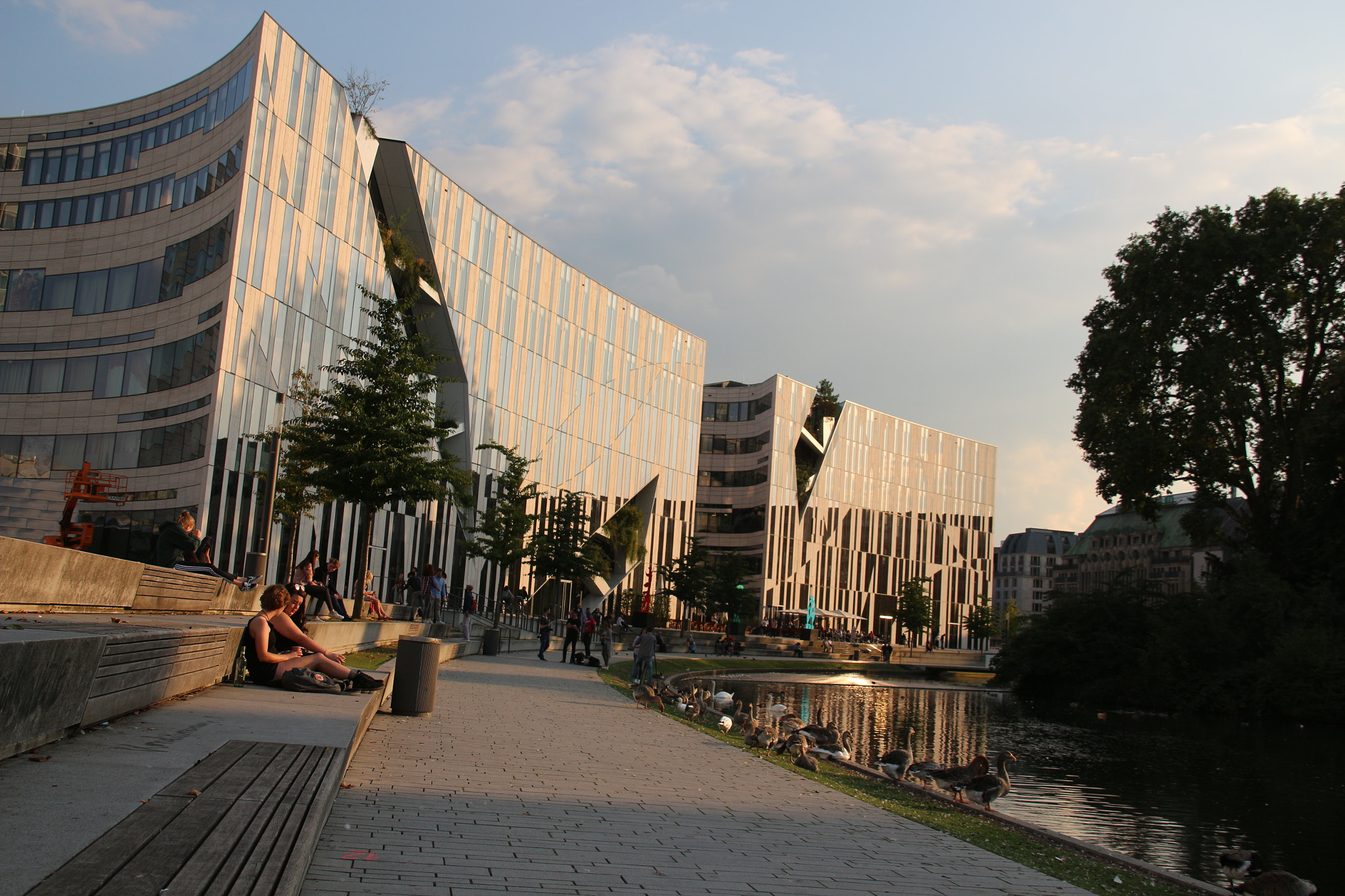 Sigma 18-200mm f/3.5-6.3 DC OS sample photo. Img photography