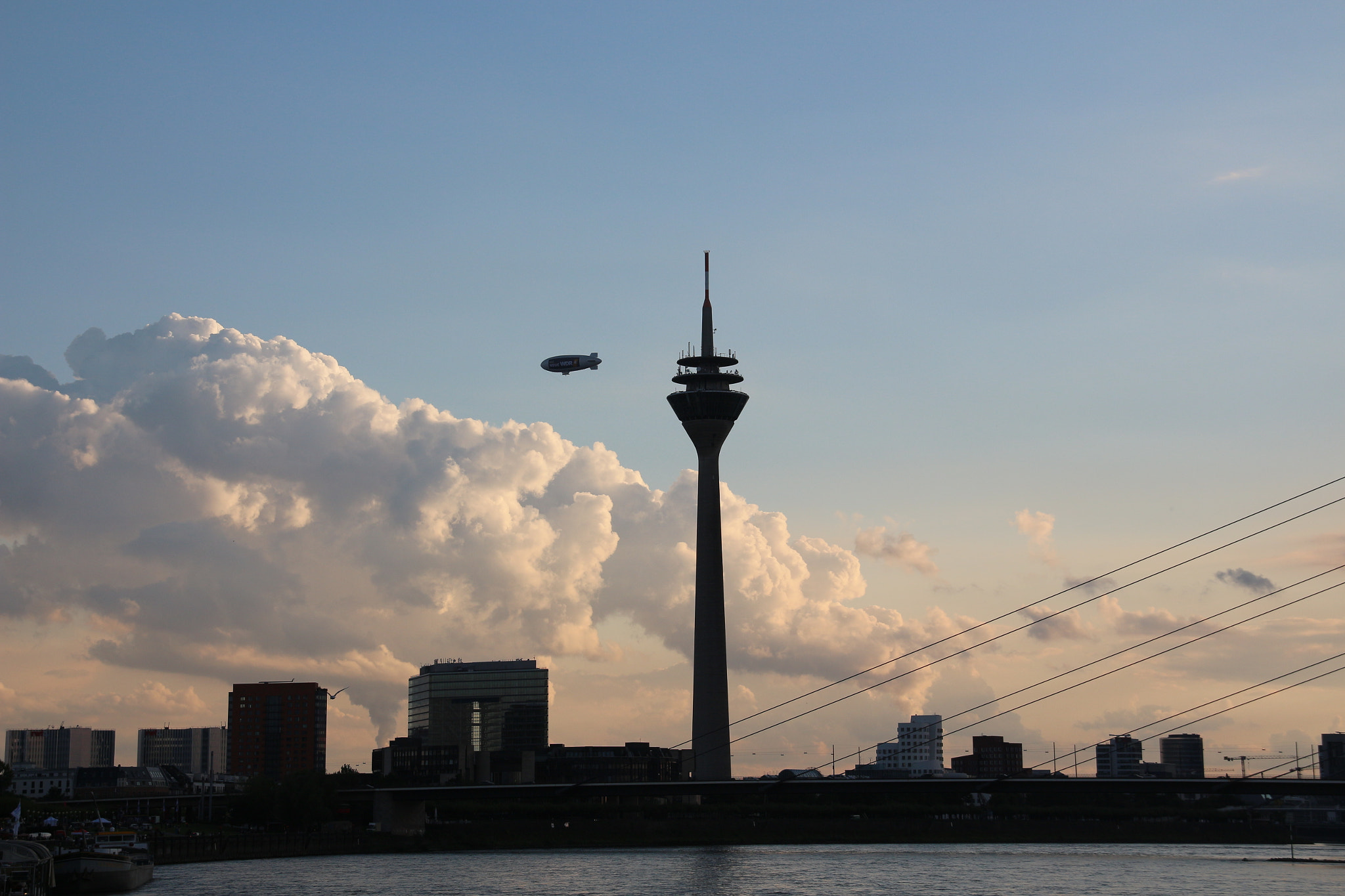Sigma 18-200mm f/3.5-6.3 DC OS sample photo. Img photography