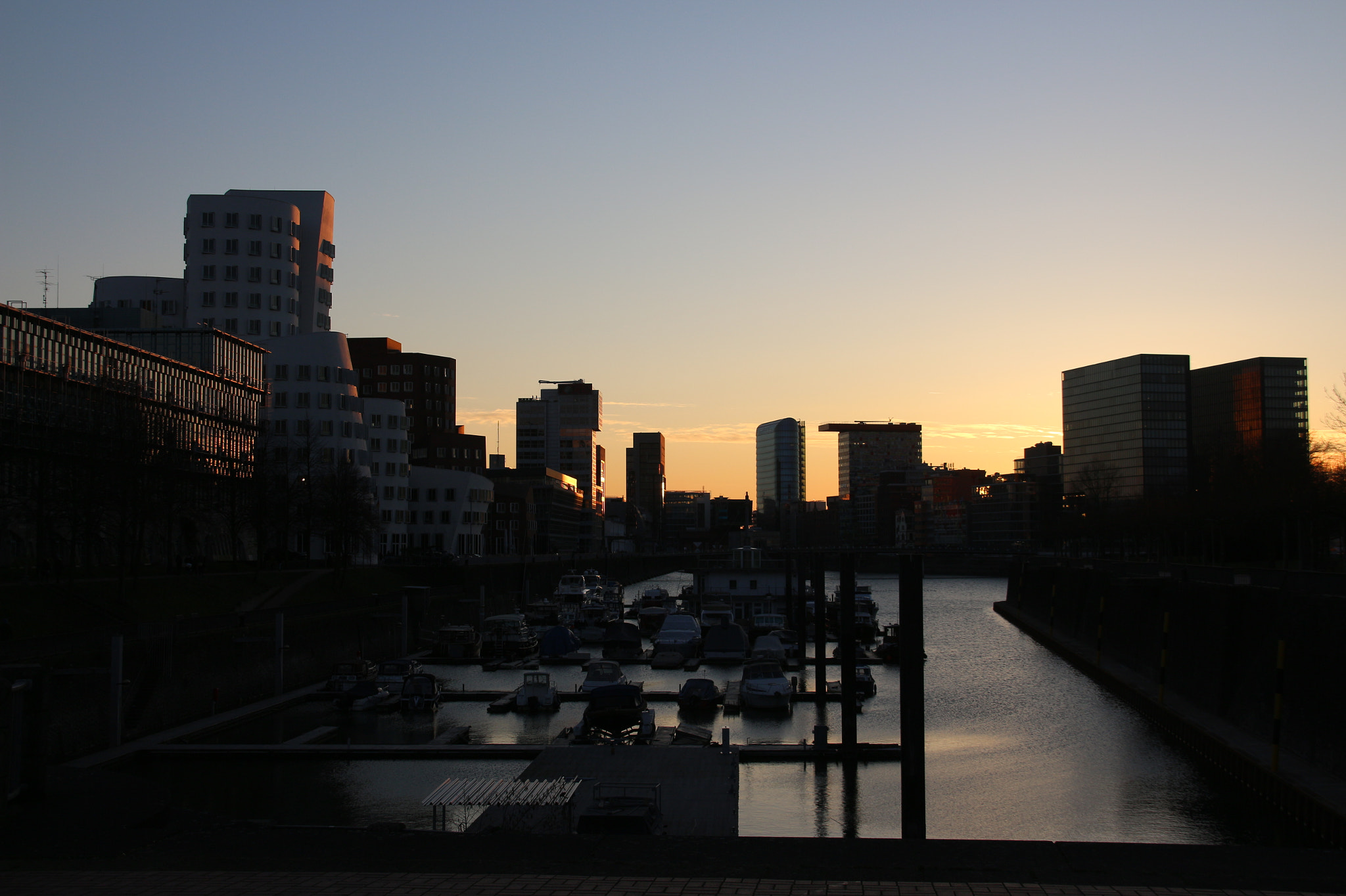 Sigma 18-200mm f/3.5-6.3 DC OS sample photo. Img photography