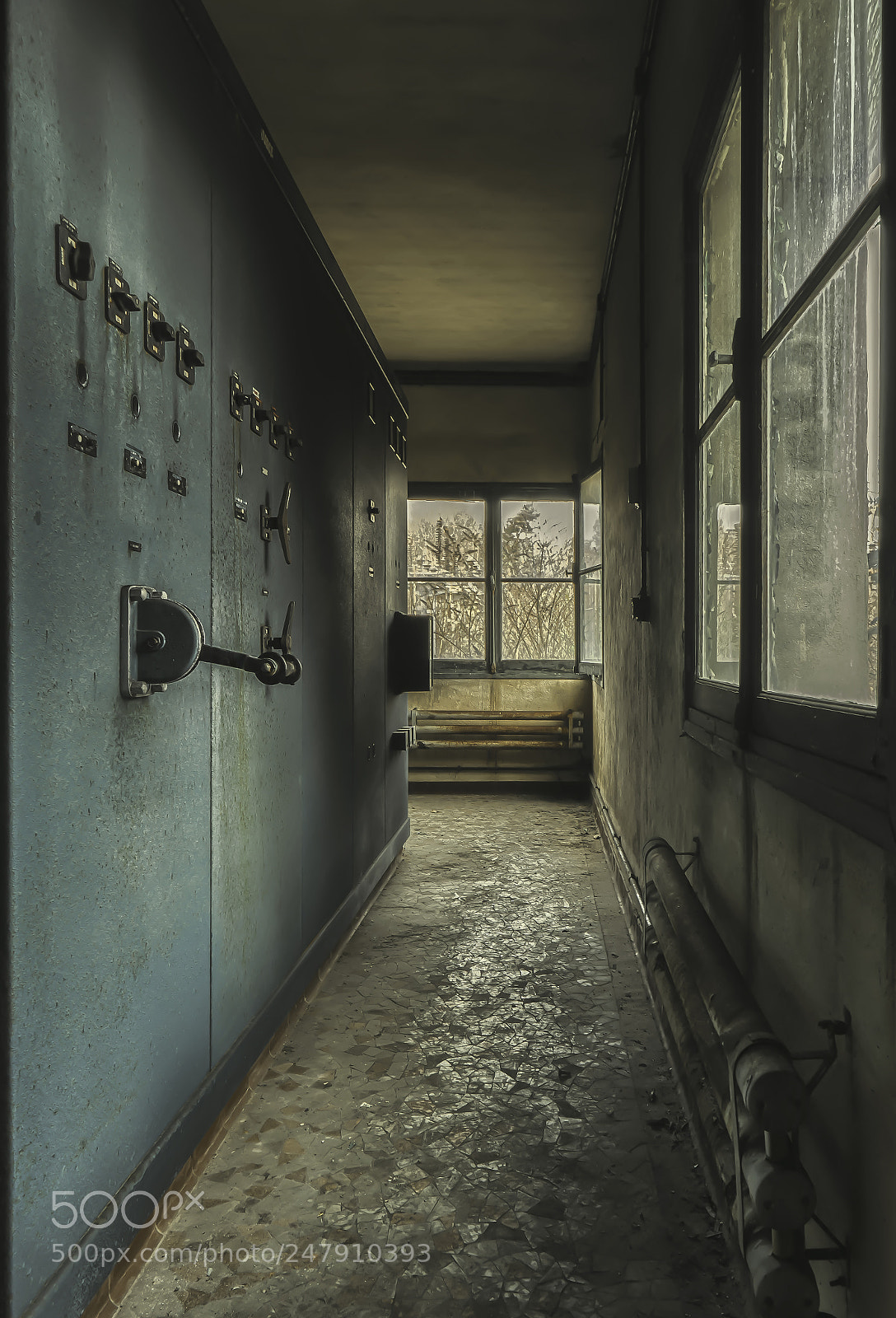 Samsung NX3000 sample photo. Powerplantxxs couloir urbex photography