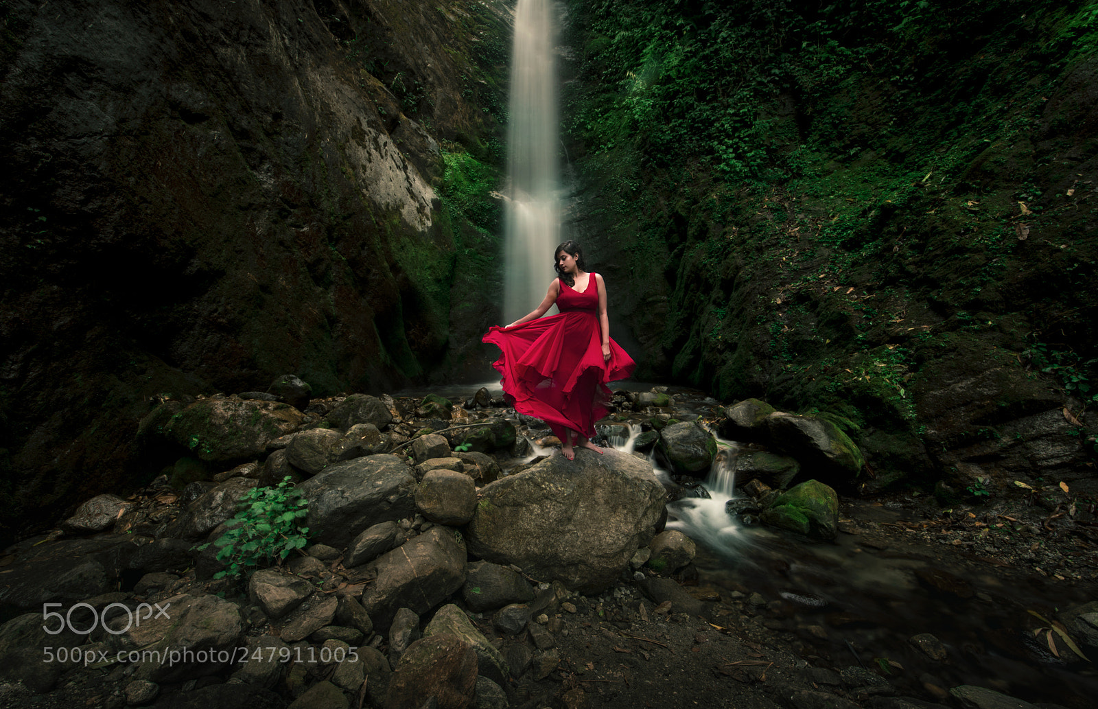 Nikon D810 sample photo. Dancing under waterfall photography