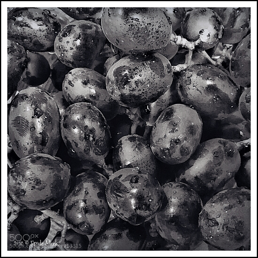 HUAWEI Mate 10 Lite sample photo. Eggs or grapes? photography