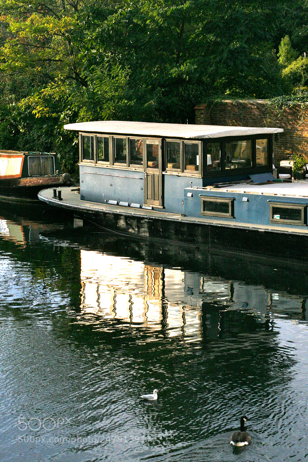 Canon EOS 30D sample photo. Houseboat in the evening photography