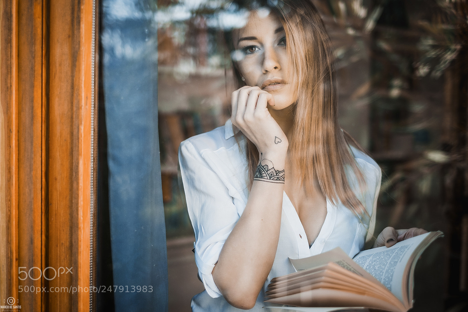 Fujifilm X-T20 sample photo. From the window photography