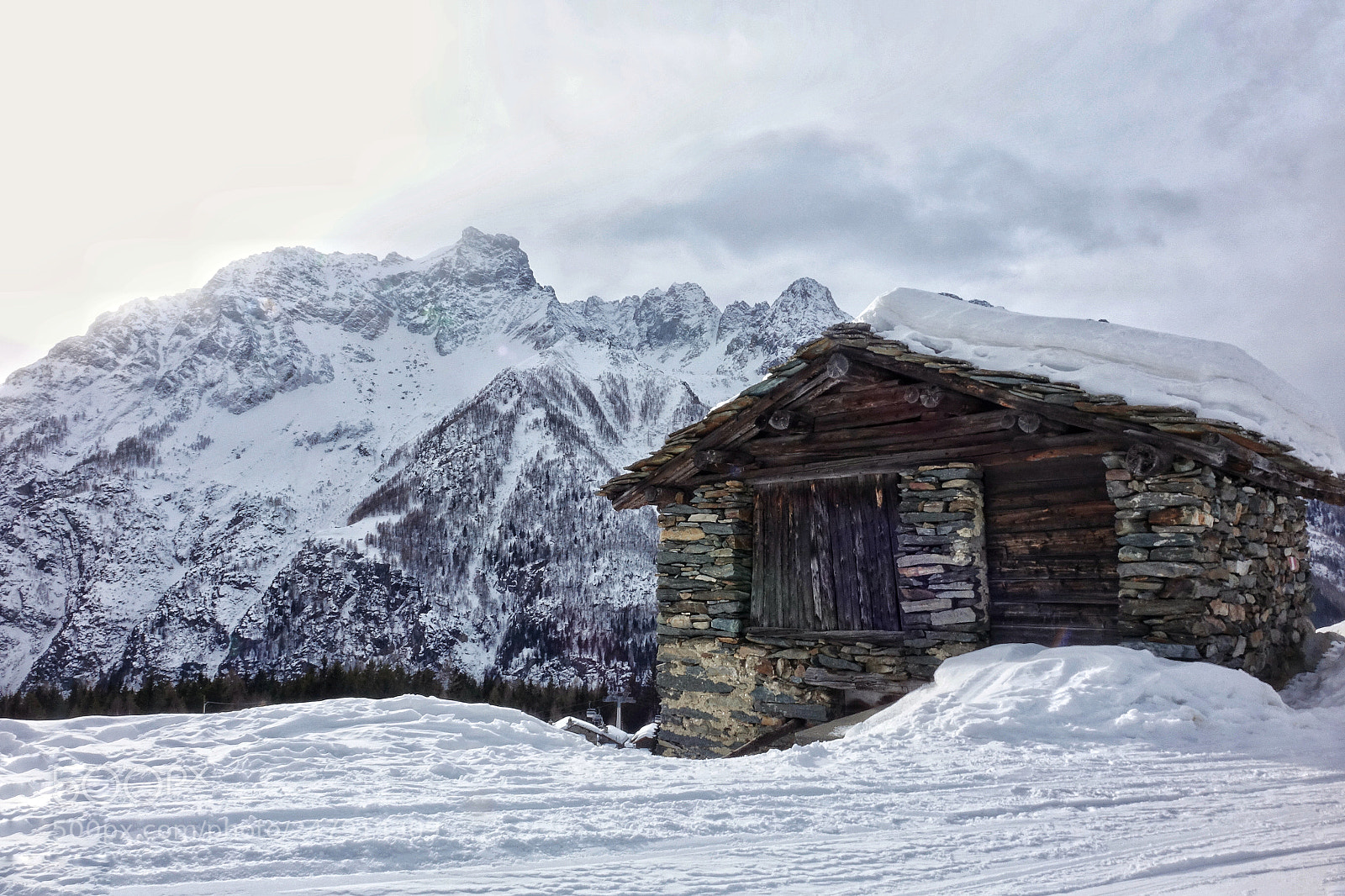 Sony Cyber-shot DSC-RX10 sample photo. Old chalet in valtellina photography