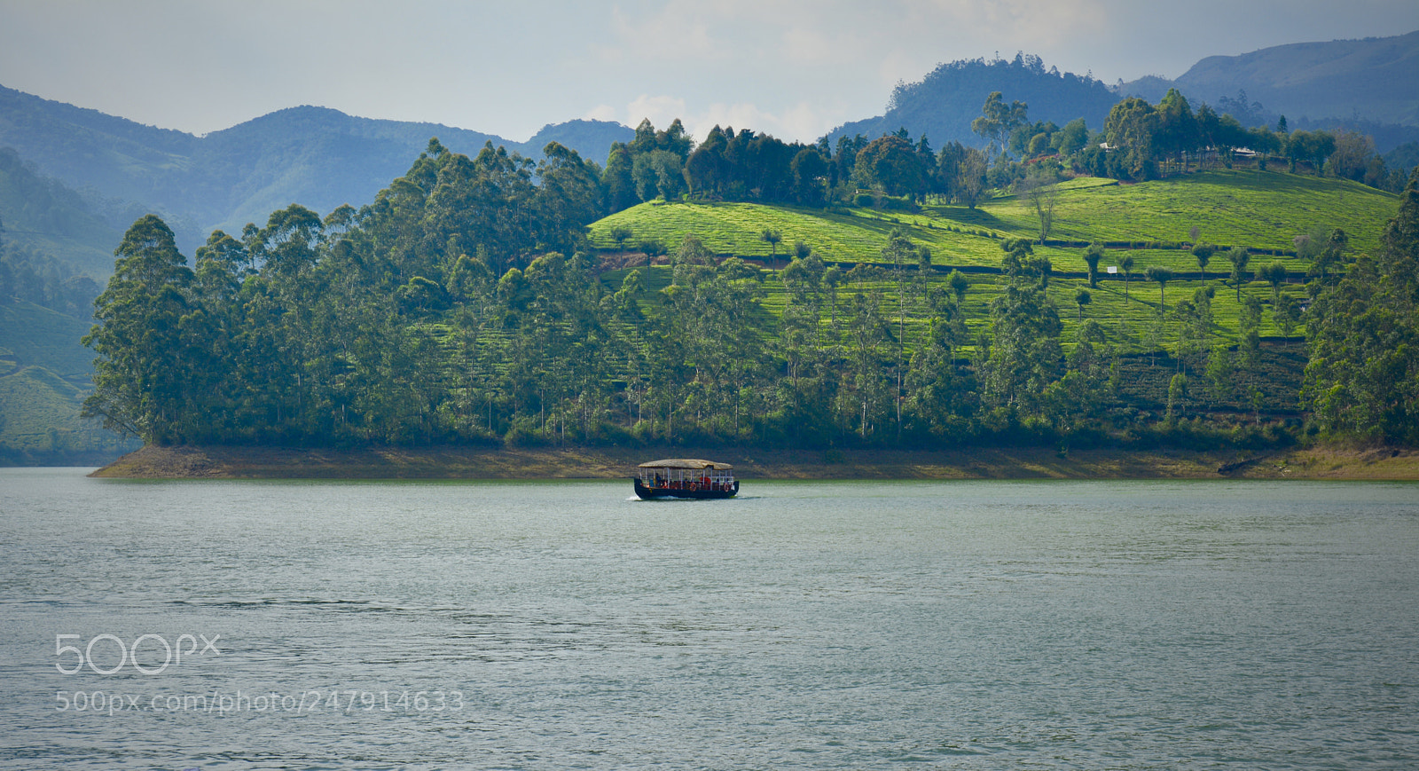 Nikon D5200 sample photo. Big boat riding photography