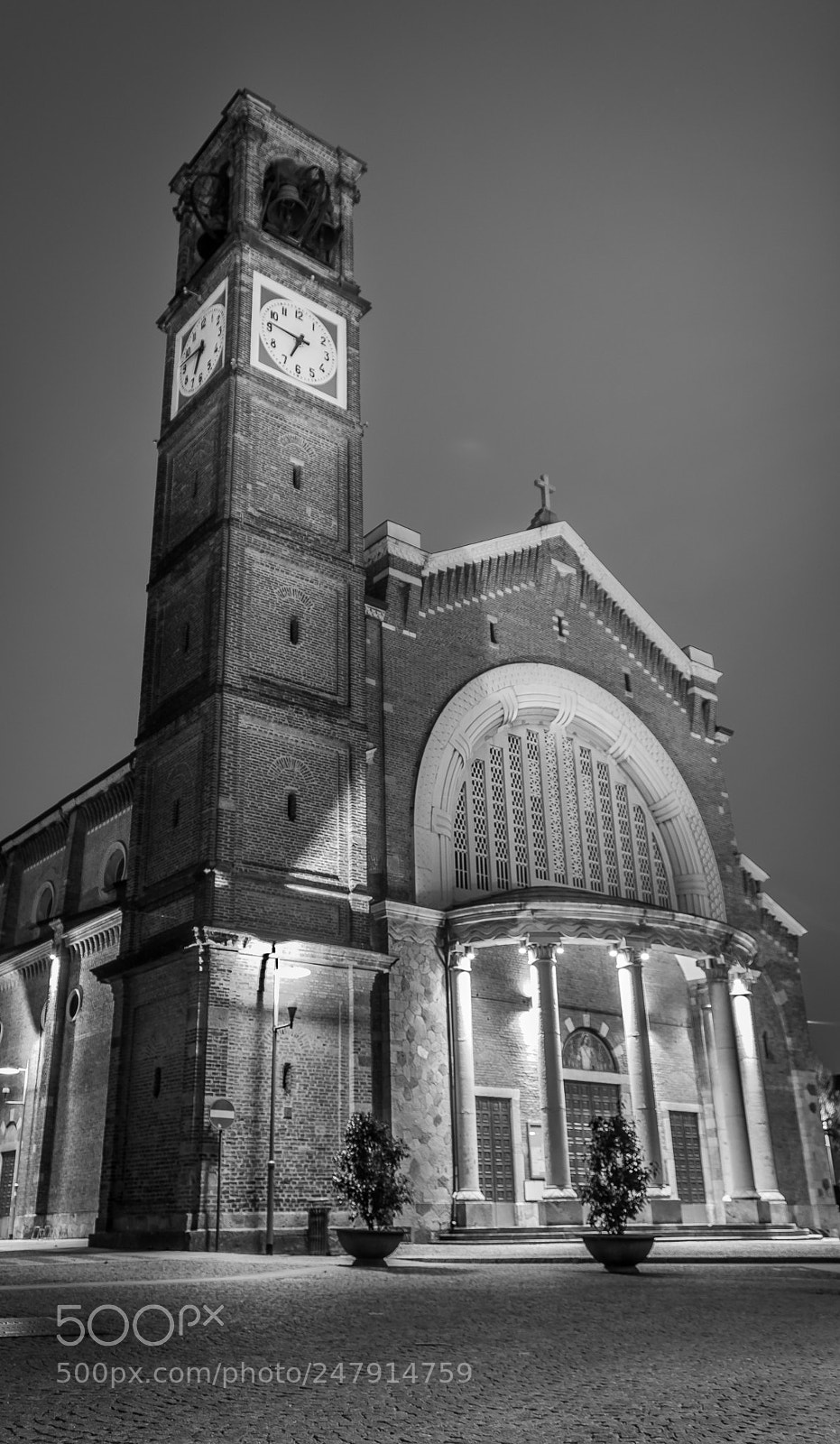 Nikon D7200 sample photo. Agrate, the church, bnw photography