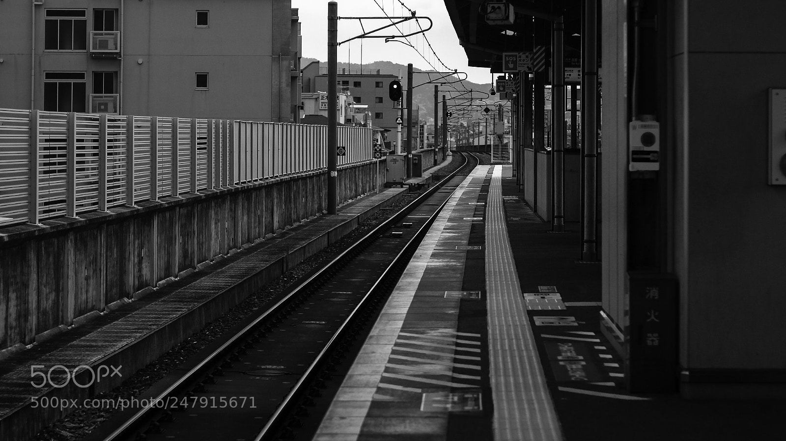 Canon EOS 650D (EOS Rebel T4i / EOS Kiss X6i) sample photo. Quiet station in kyoto photography