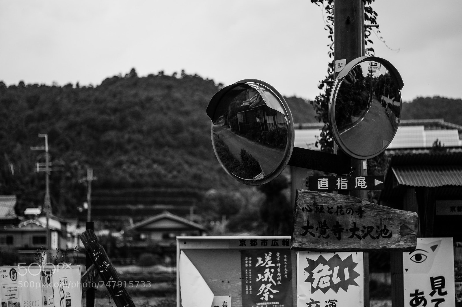 Canon EOS 650D (EOS Rebel T4i / EOS Kiss X6i) sample photo. Side street corner photography