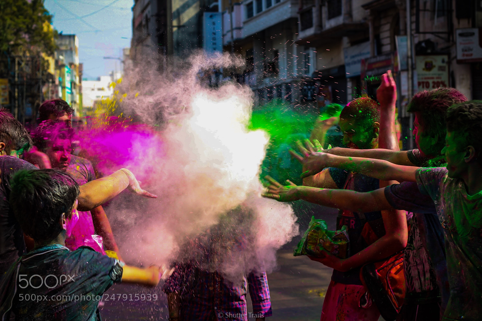 Canon EOS 1200D (EOS Rebel T5 / EOS Kiss X70 / EOS Hi) sample photo. Holi - fun with photography